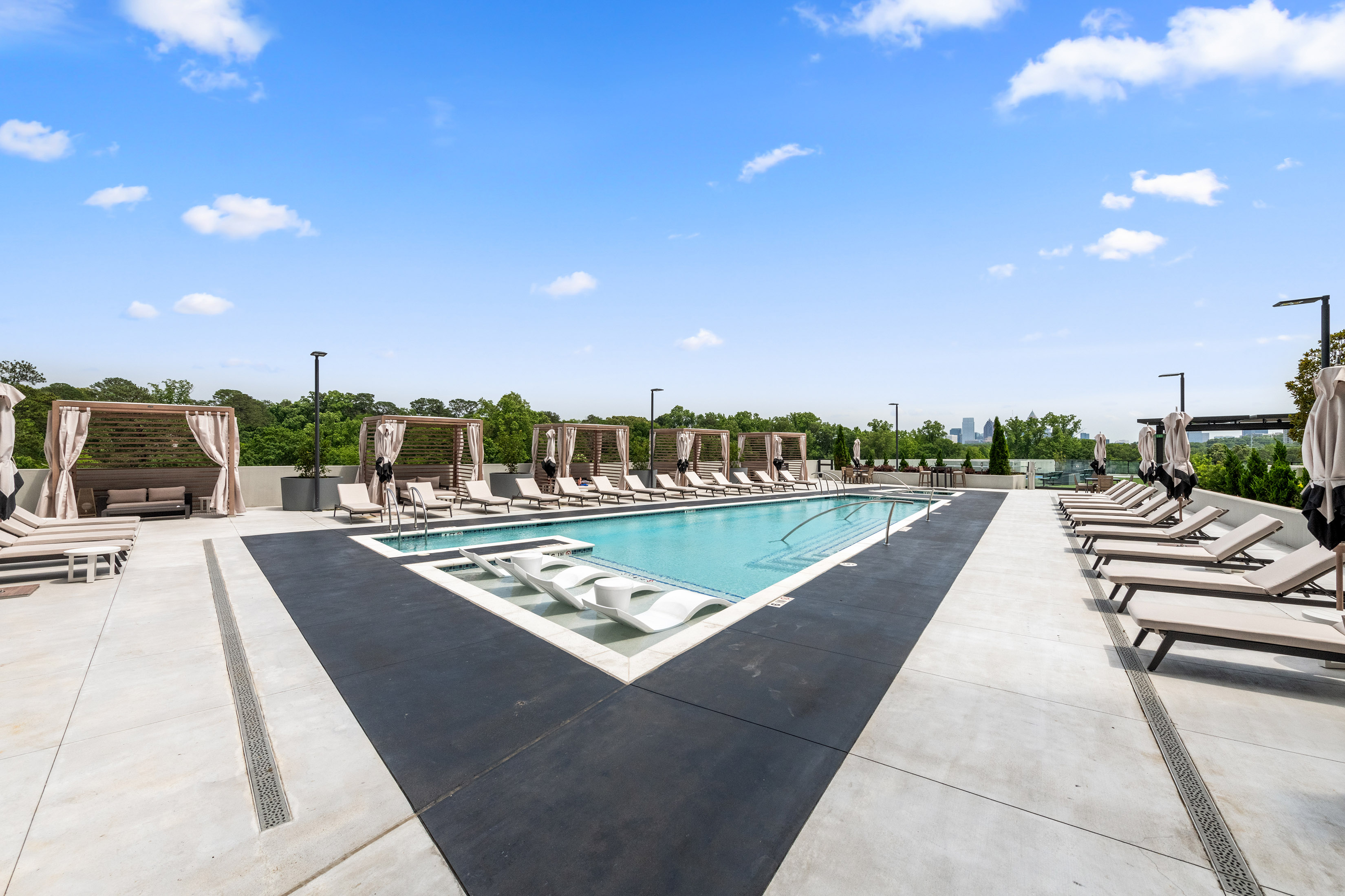  Stunning Fully Furnished Penthouse with the Largest Outdoor Terrace - 物件實景