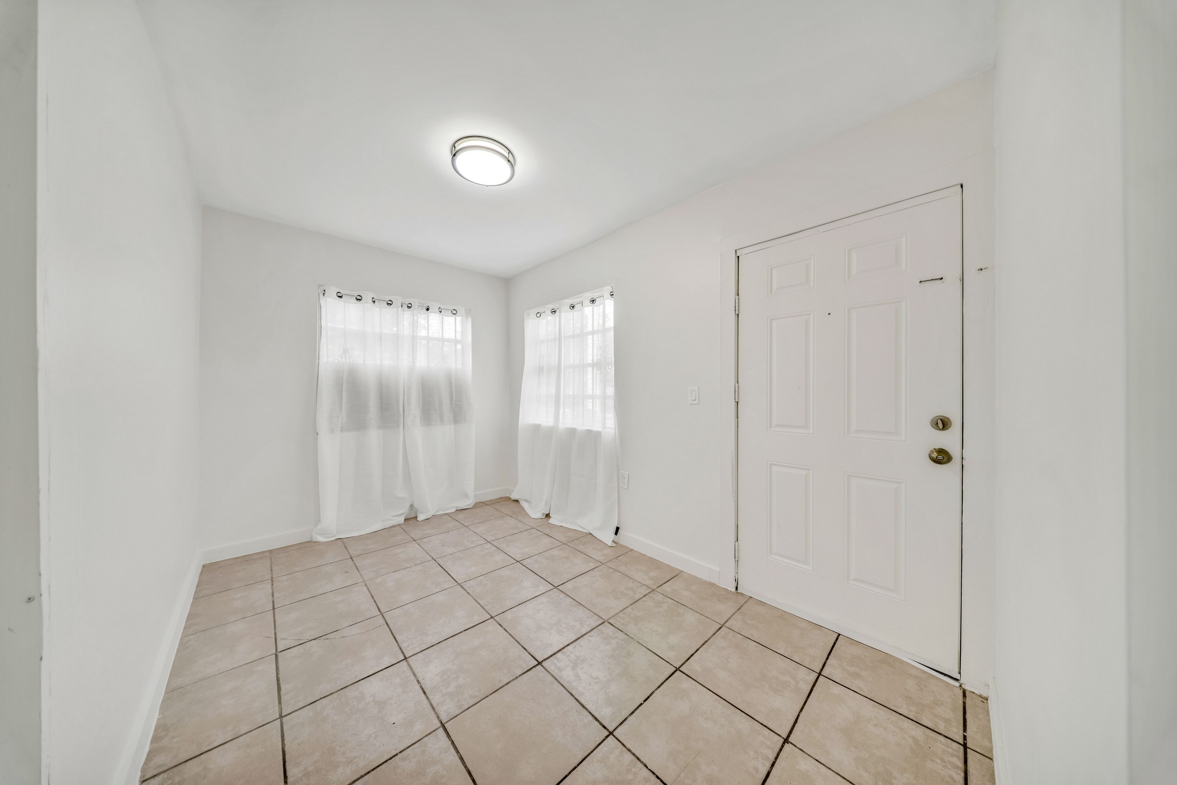  2744 SW 16th Ter, Miami, FL, 33145 - 物件實景