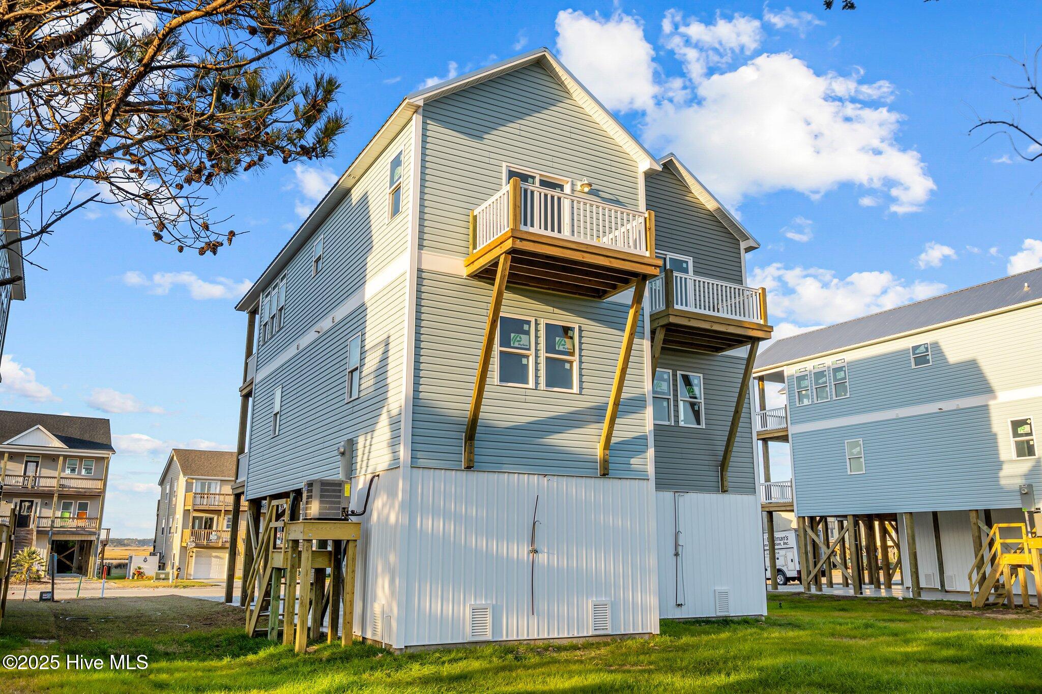 North Topsail Beach, North Carolina, 28460, United States, 3 Bedrooms Bedrooms, ,3 BathroomsBathrooms,Residential,For Sale,1925755