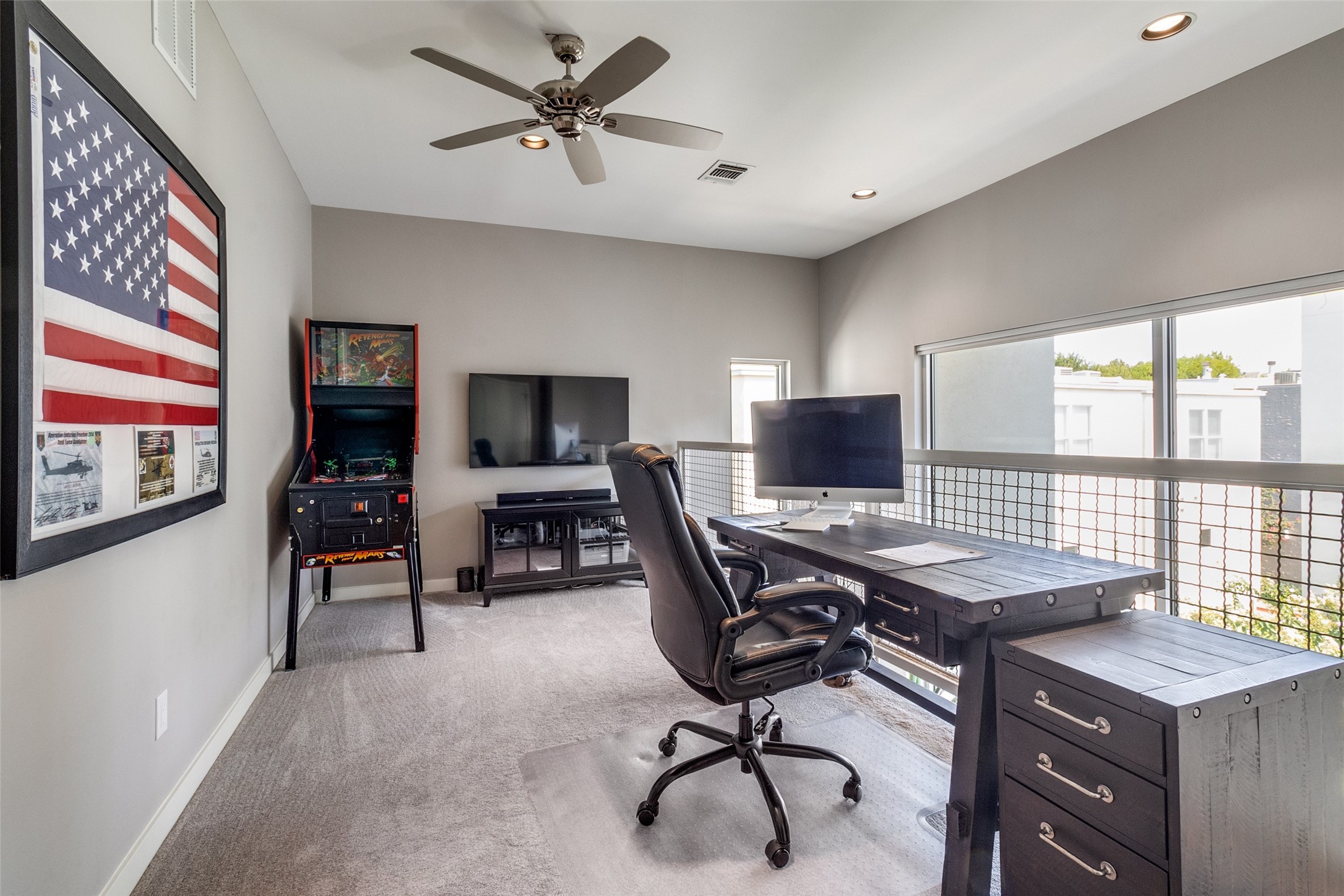 Dallas, Texas, 75204, United States, 2 Bedrooms Bedrooms, ,3 BathroomsBathrooms,Residential,For Sale,1917449