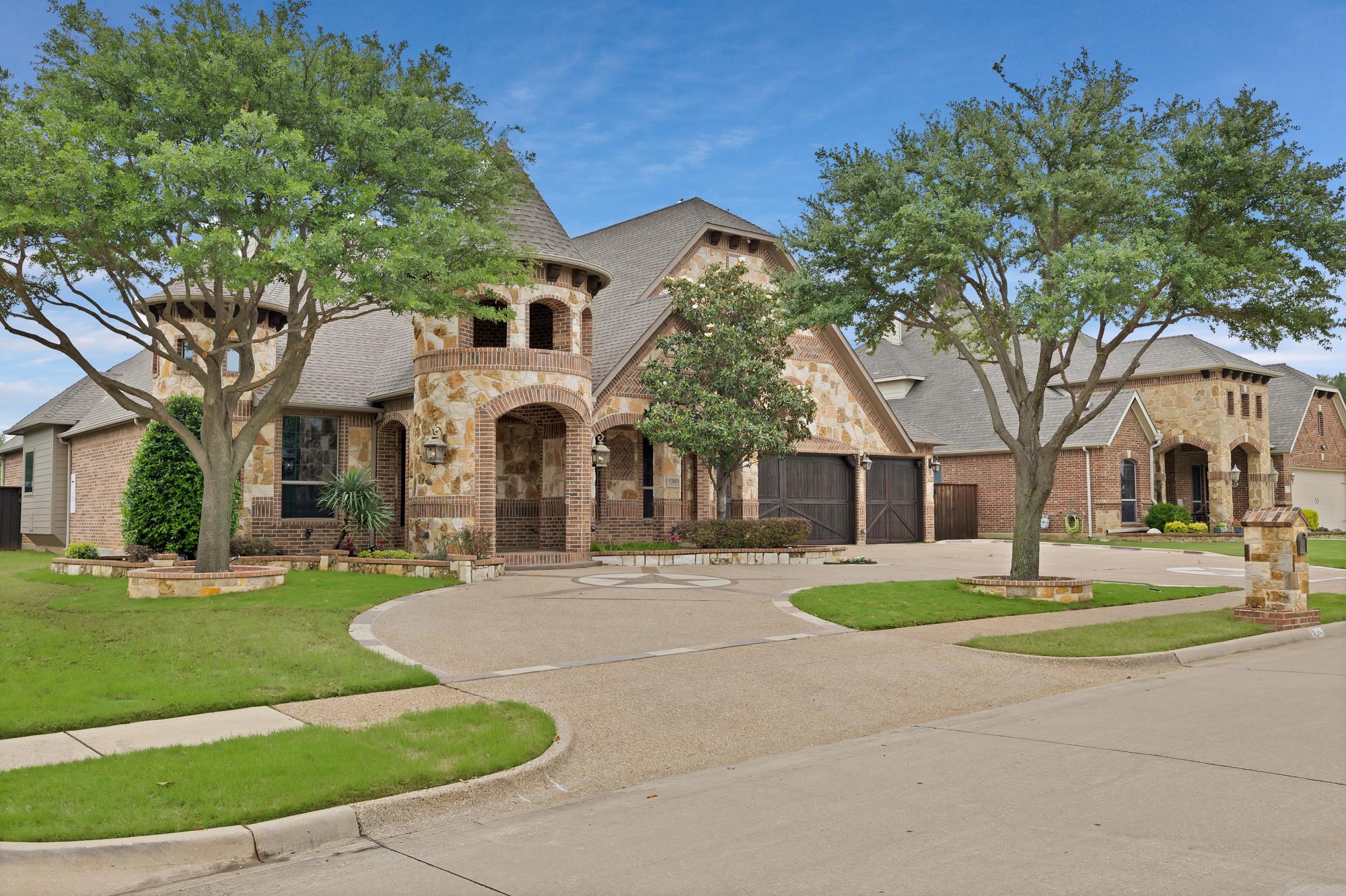 Mansfield, Texas, 76063, United States, 5 Bedrooms Bedrooms, ,5 BathroomsBathrooms,Residential,For Sale,1796537