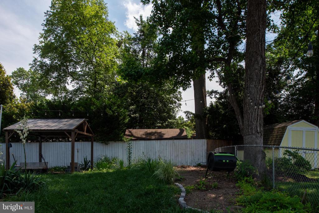 Alexandria, Virginia, 22308, United States, 4 Bedrooms Bedrooms, ,3 BathroomsBathrooms,Residential,For Sale,1921222