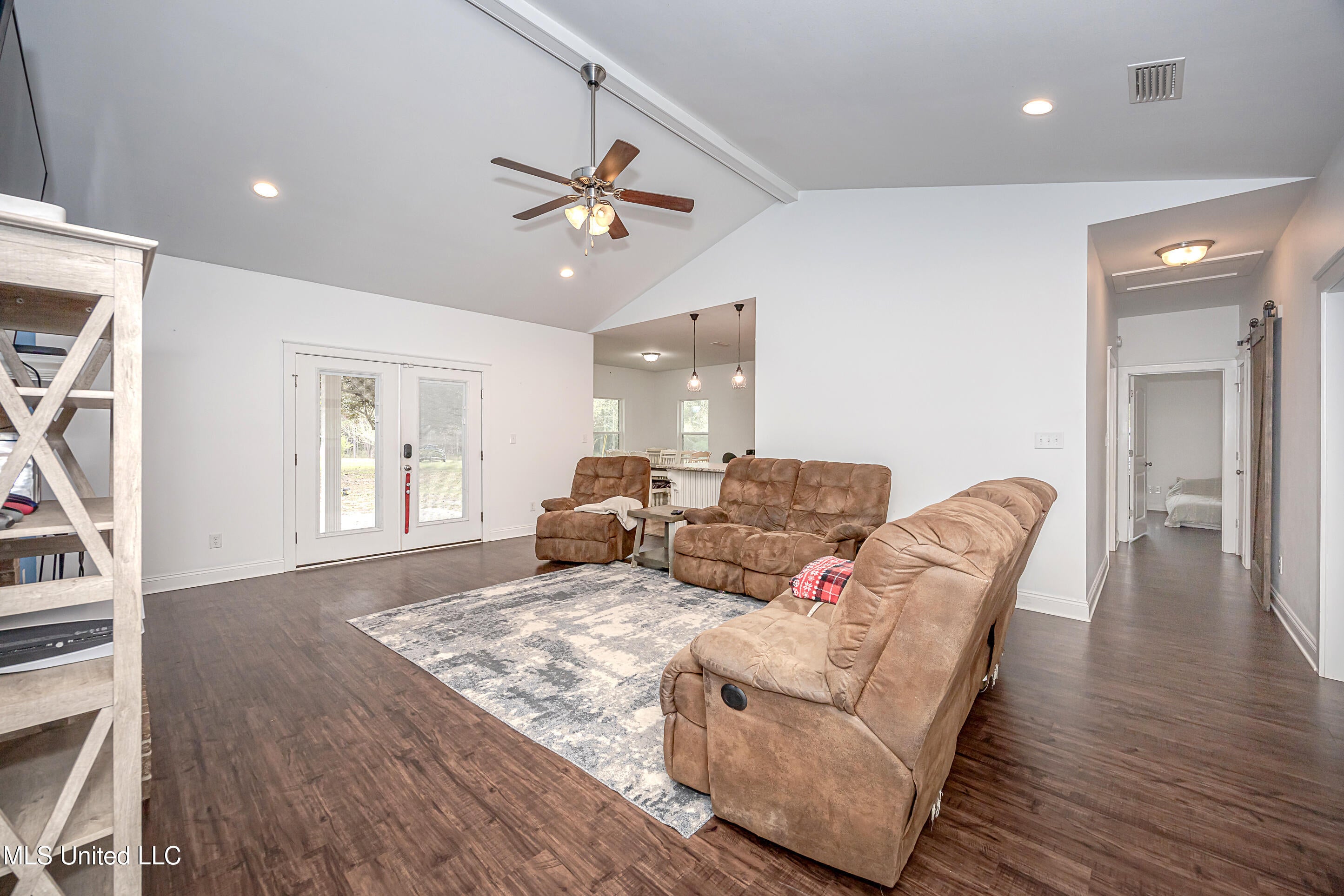 Vancleave, Mississippi, 39565, United States, 4 Bedrooms Bedrooms, ,2 BathroomsBathrooms,Residential,For Sale,1927401
