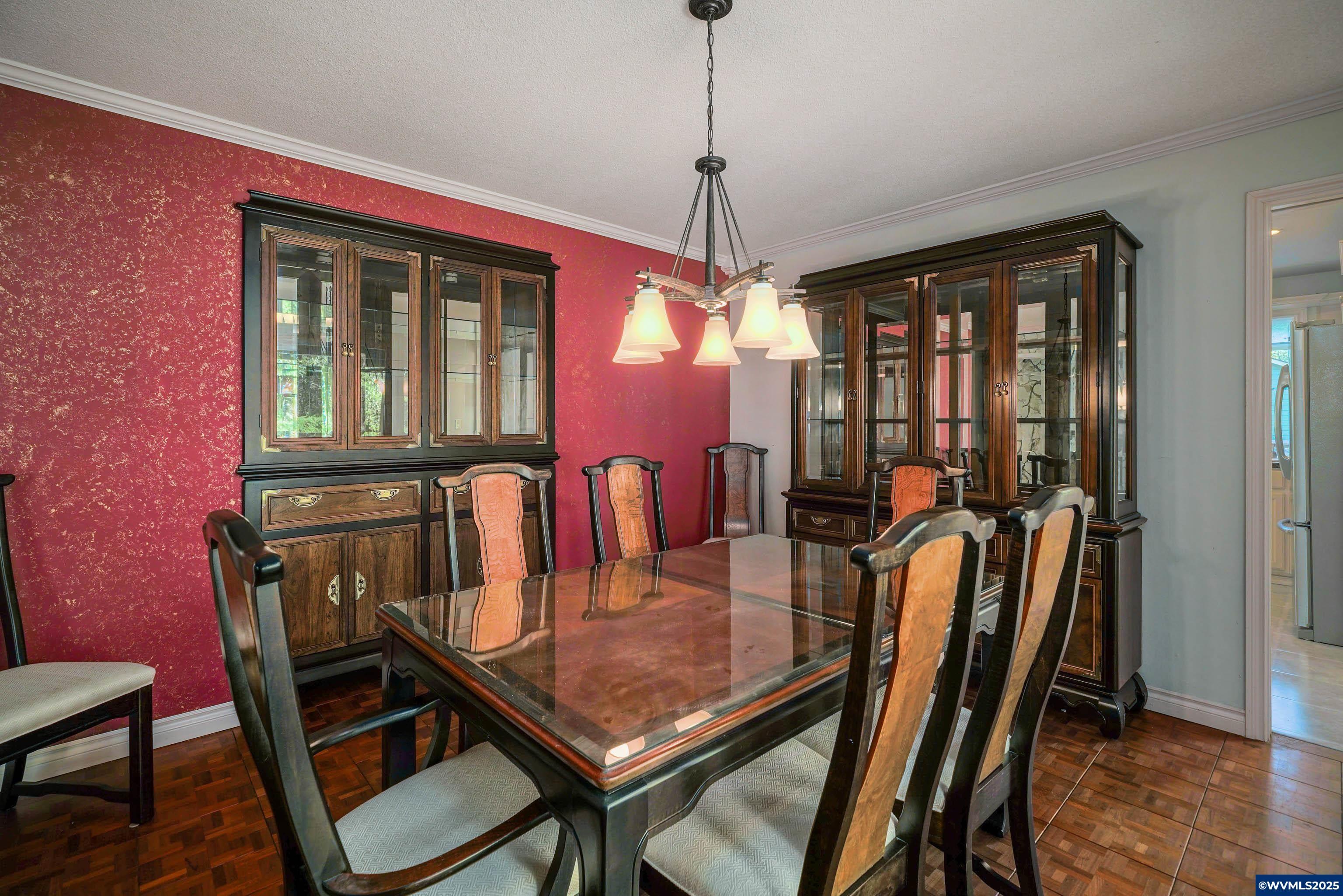 Salem, Oregon, 97304, United States, 3 Bedrooms Bedrooms, ,3 BathroomsBathrooms,Residential,For Sale,1826833