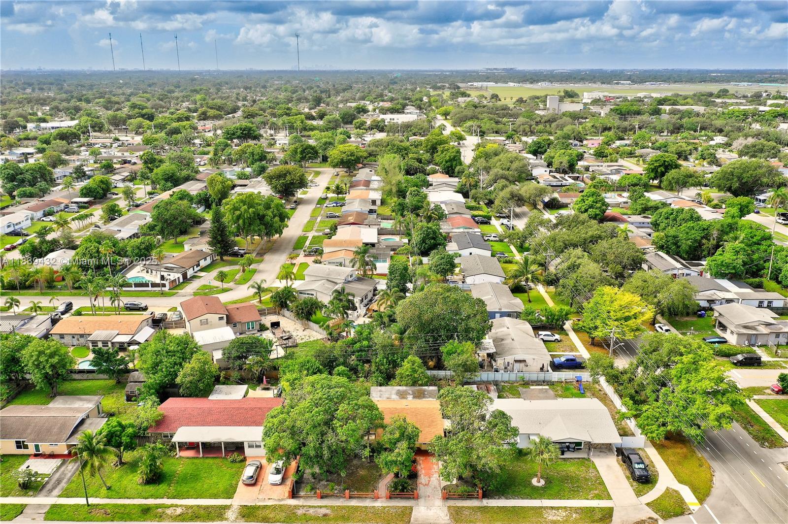Hollywood, Florida, 33024, United States, 3 Bedrooms Bedrooms, ,2 BathroomsBathrooms,Residential,For Sale,1892932