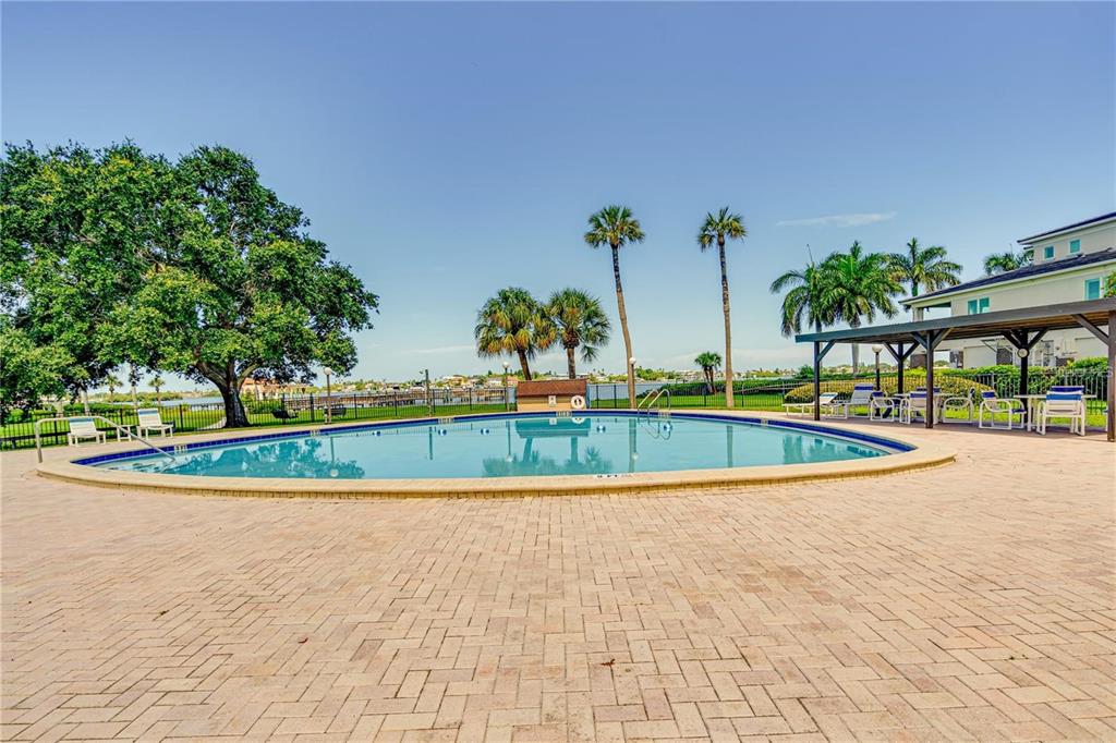 Largo, Florida, 33774, United States, 3 Bedrooms Bedrooms, ,3 BathroomsBathrooms,Residential,For Sale,1965170