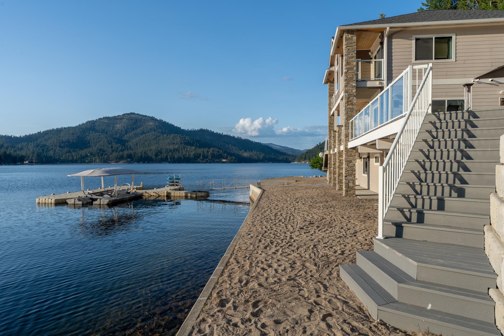 Loon Lake, Washington, 99148, United States, 5 Bedrooms Bedrooms, ,5 BathroomsBathrooms,Residential,For Sale,1924422