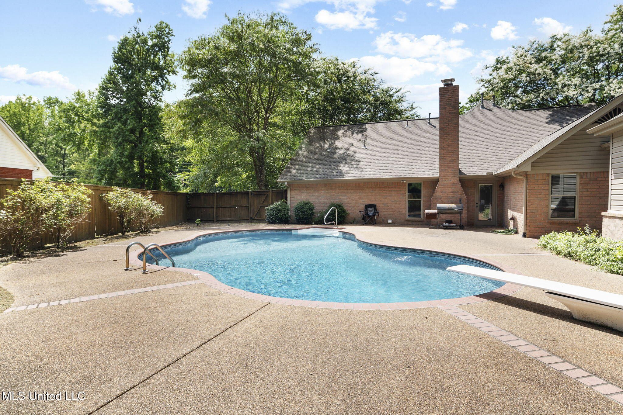 Olive Branch, Mississippi, 38654, United States, 5 Bedrooms Bedrooms, ,3 BathroomsBathrooms,Residential,For Sale,1898355