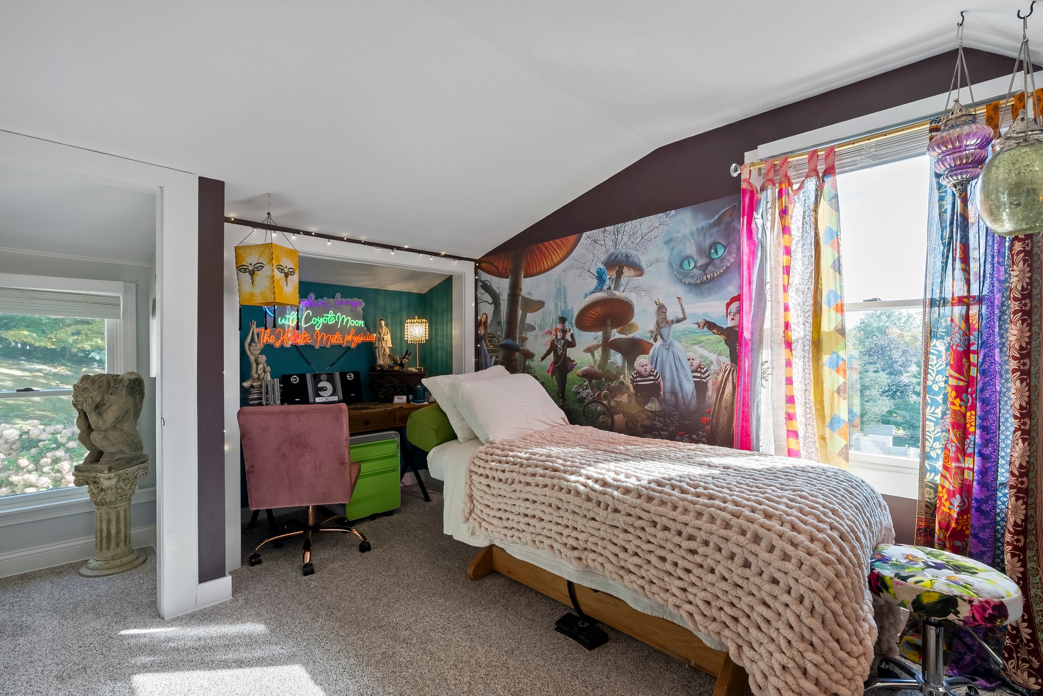  Charming Expanded Cape is Newly Remodeled - 物件實景