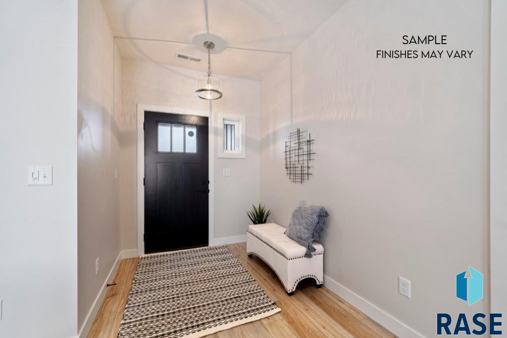 Sioux Falls, South Dakota, 57110, United States, 2 Bedrooms Bedrooms, ,2 BathroomsBathrooms,Residential,For Sale,1930722