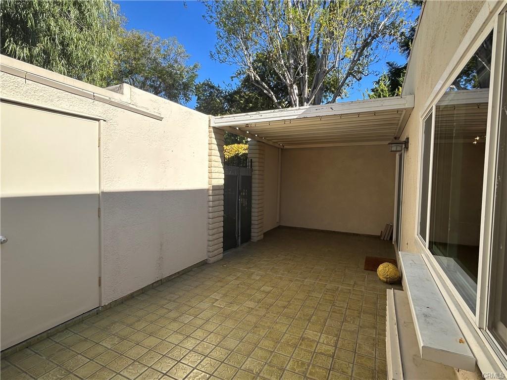 Laguna Woods, California, 92637, United States, 2 Bedrooms Bedrooms, ,1 BathroomBathrooms,Residential,For Sale,2010808