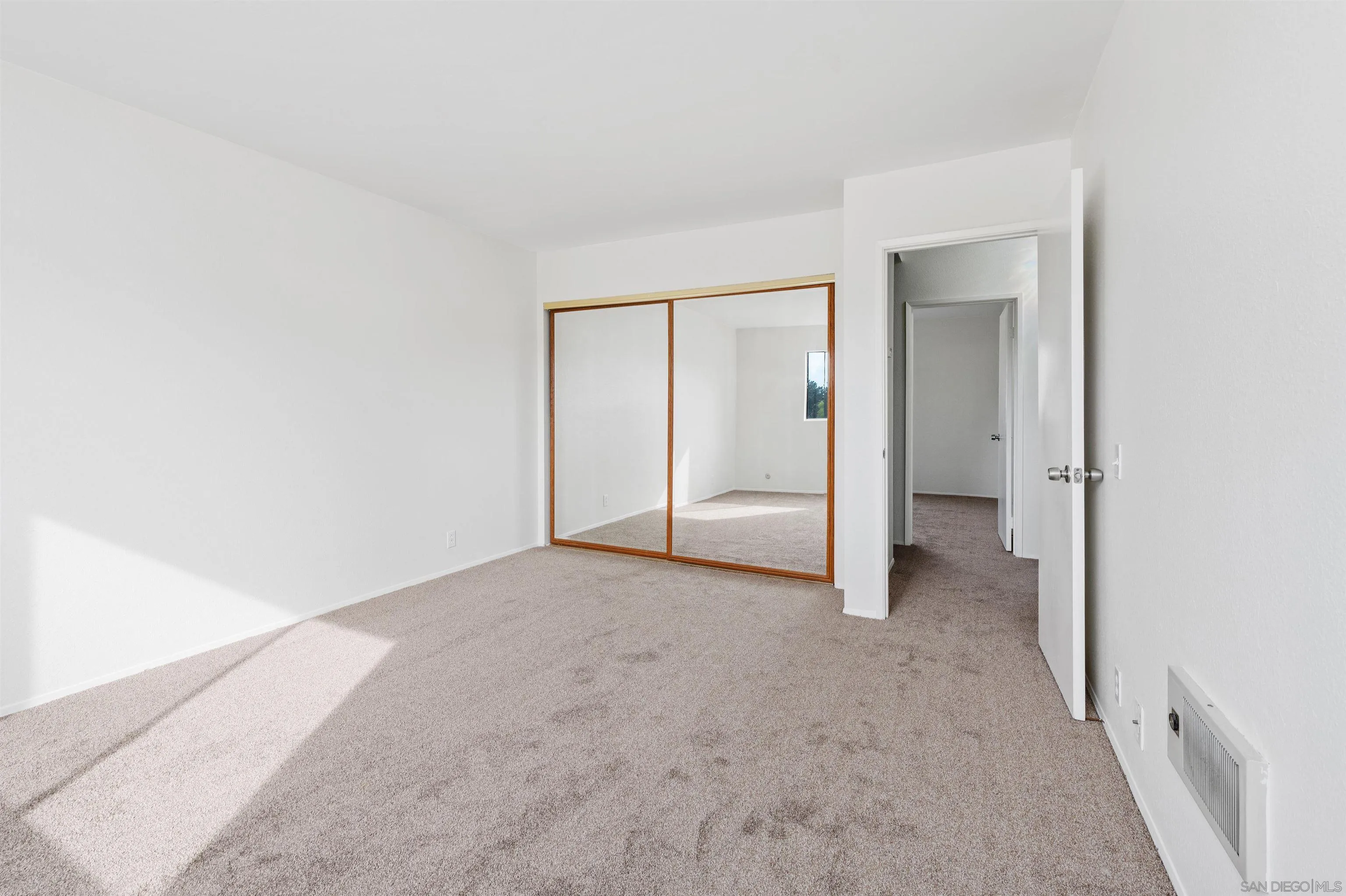 San Diego, California, 92116, United States, 2 Bedrooms Bedrooms, ,2 BathroomsBathrooms,Residential,For Sale,1995716