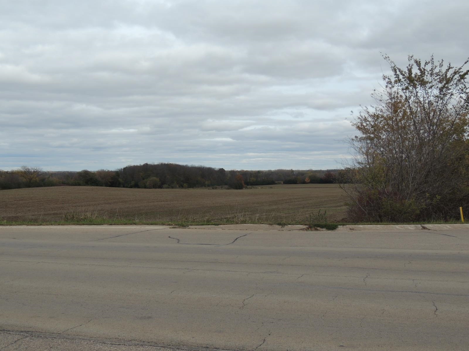 Neenah, Wisconsin, 54956, United States, ,Land,For Sale,1983139