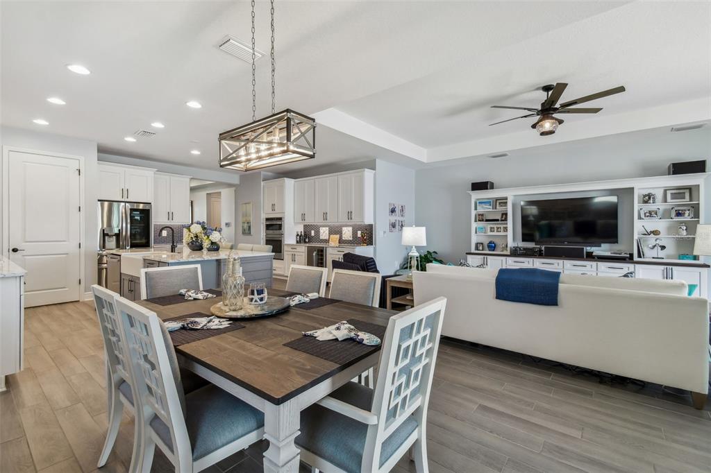 Bradenton, Florida, 34211, United States, 3 Bedrooms Bedrooms, ,3 BathroomsBathrooms,Residential,For Sale,1840439