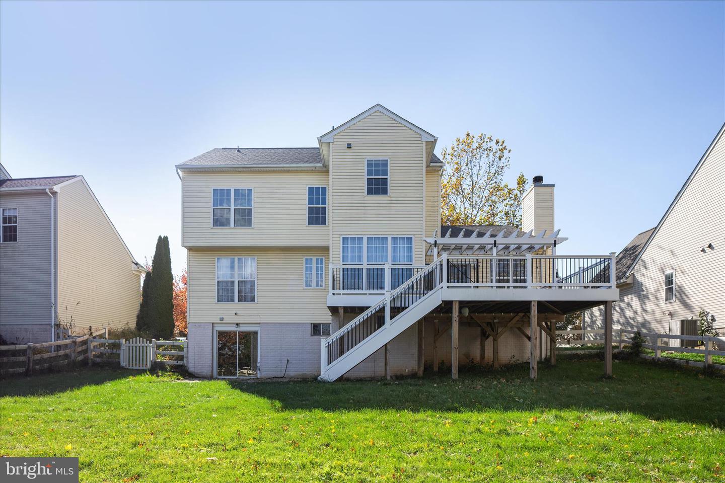 Round Hill, Virginia, 20141, United States, 4 Bedrooms Bedrooms, ,4 BathroomsBathrooms,Residential,For Sale,1987727
