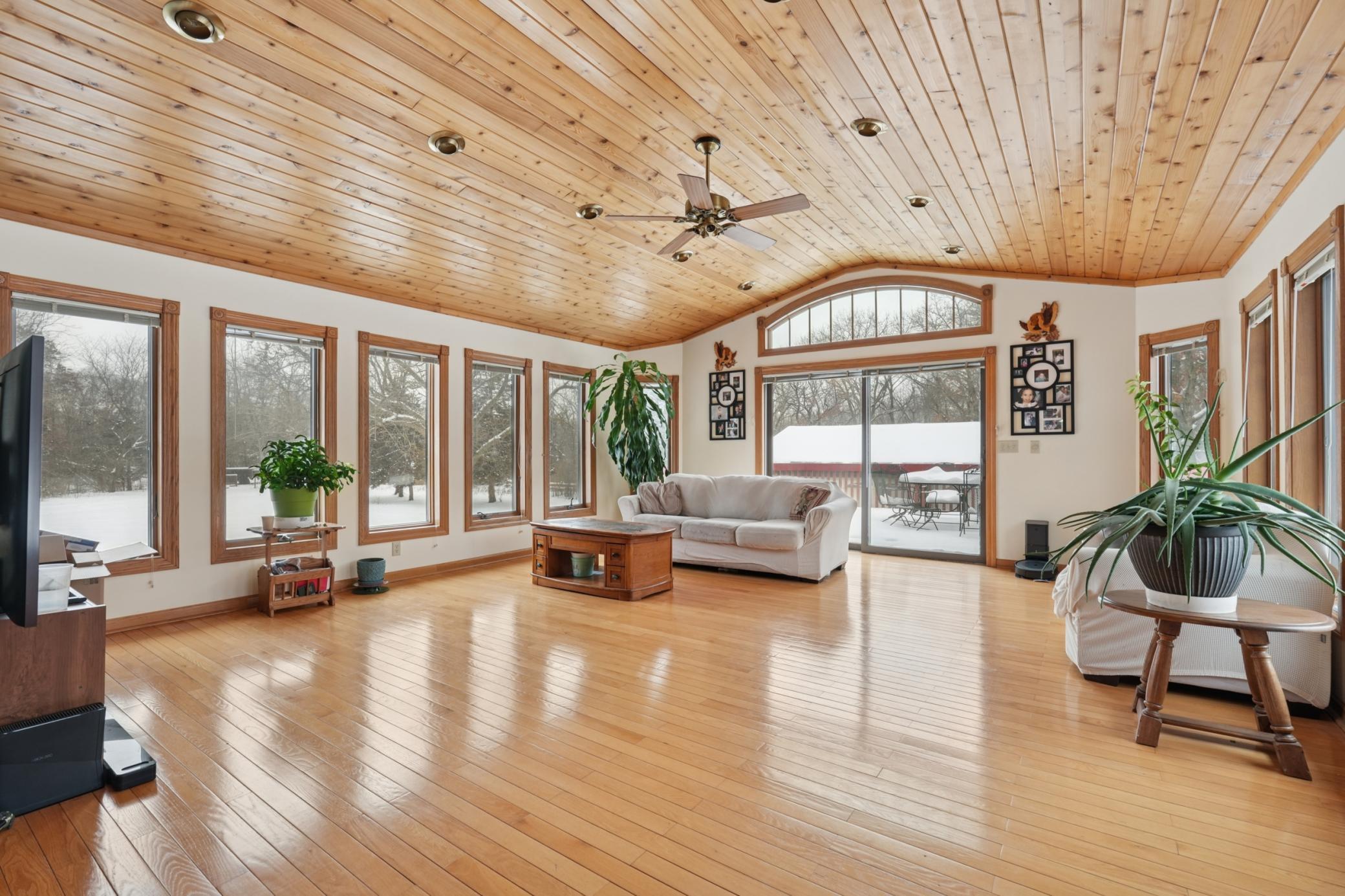 Rochester, Minnesota, 55904, United States, 4 Bedrooms Bedrooms, ,3 BathroomsBathrooms,Residential,For Sale,2003115