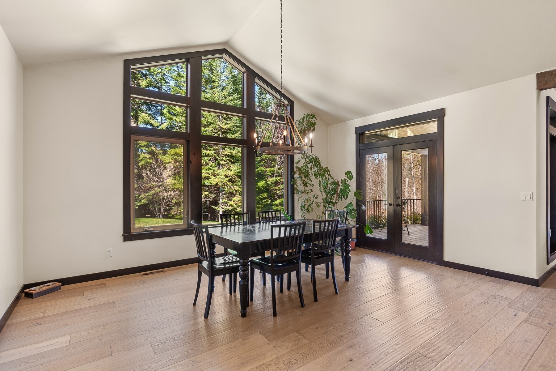  Rare Shop & Home in Forest Ridge - 物件實景