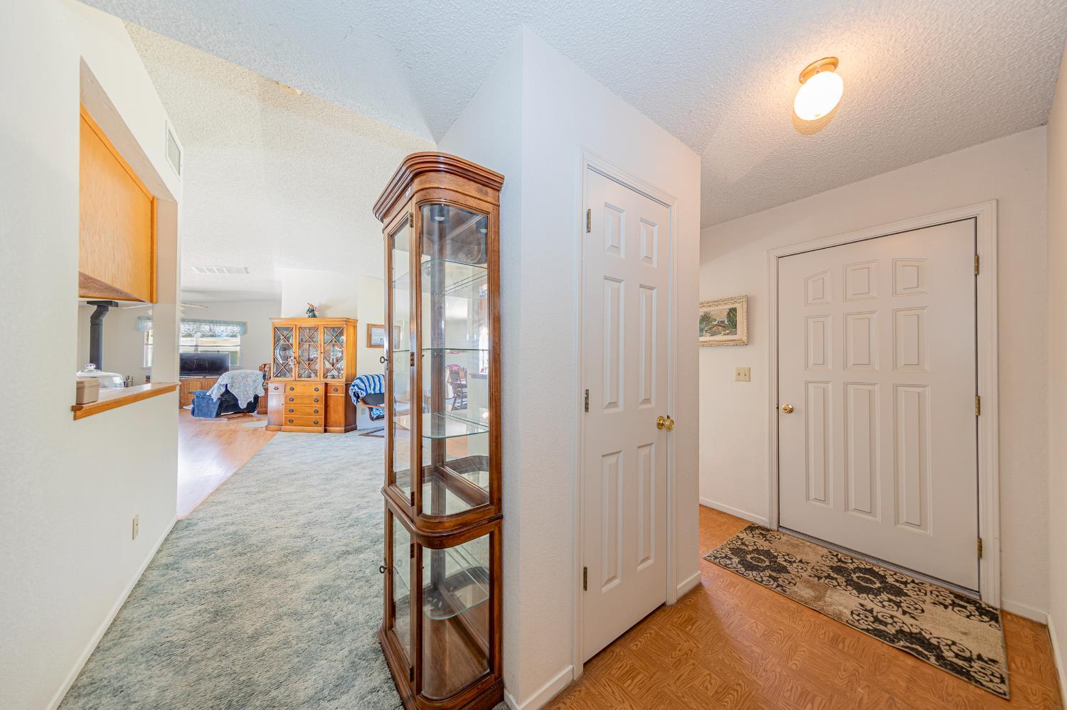 Oakhurst, California, 93644, United States, 4 Bedrooms Bedrooms, ,3 BathroomsBathrooms,Residential,For Sale,1974250