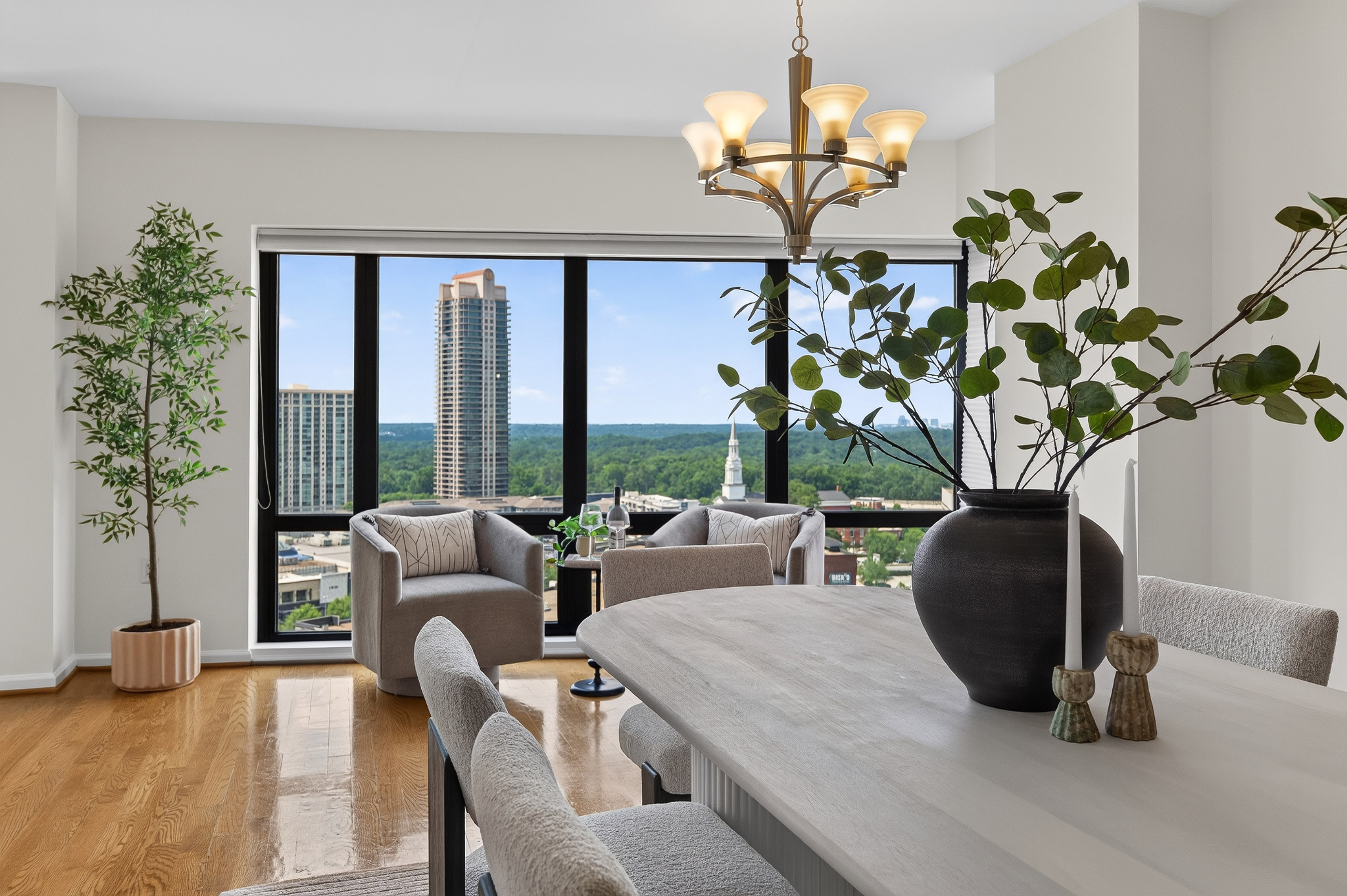  Welcome to Unit 2150 at The Oaks at Buckhead - 物件實景