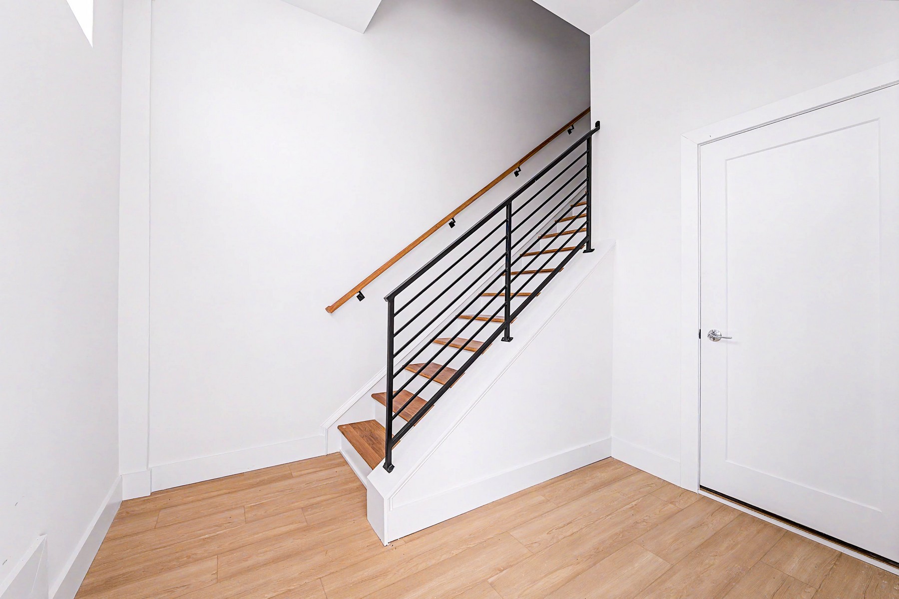  101 B Westminster Avenue - 物件實景