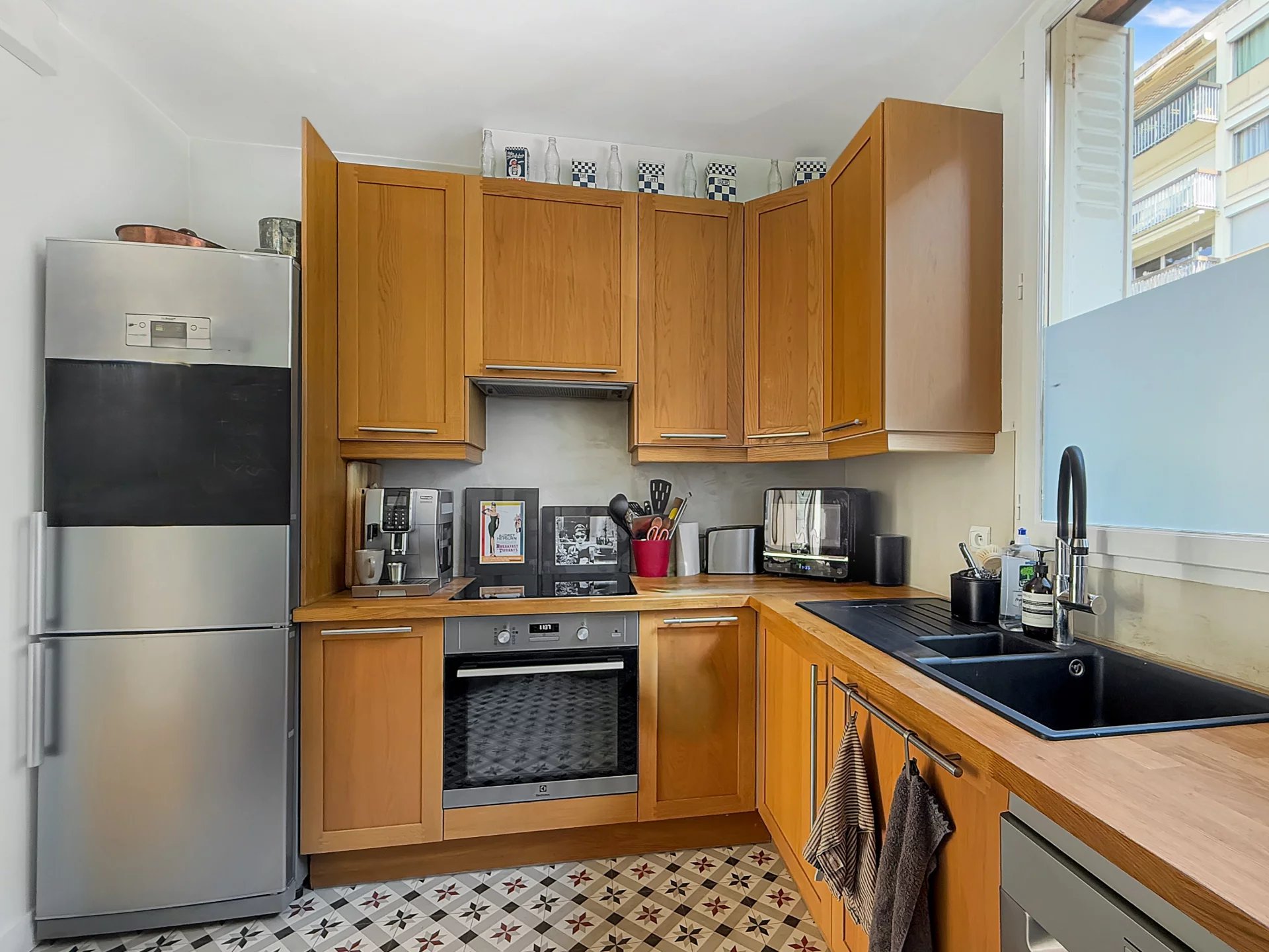 Suresnes, Île-de-France, 92150, FR, 4 Bedrooms Bedrooms, ,4 BathroomsBathrooms,Residential,For Sale,1934401