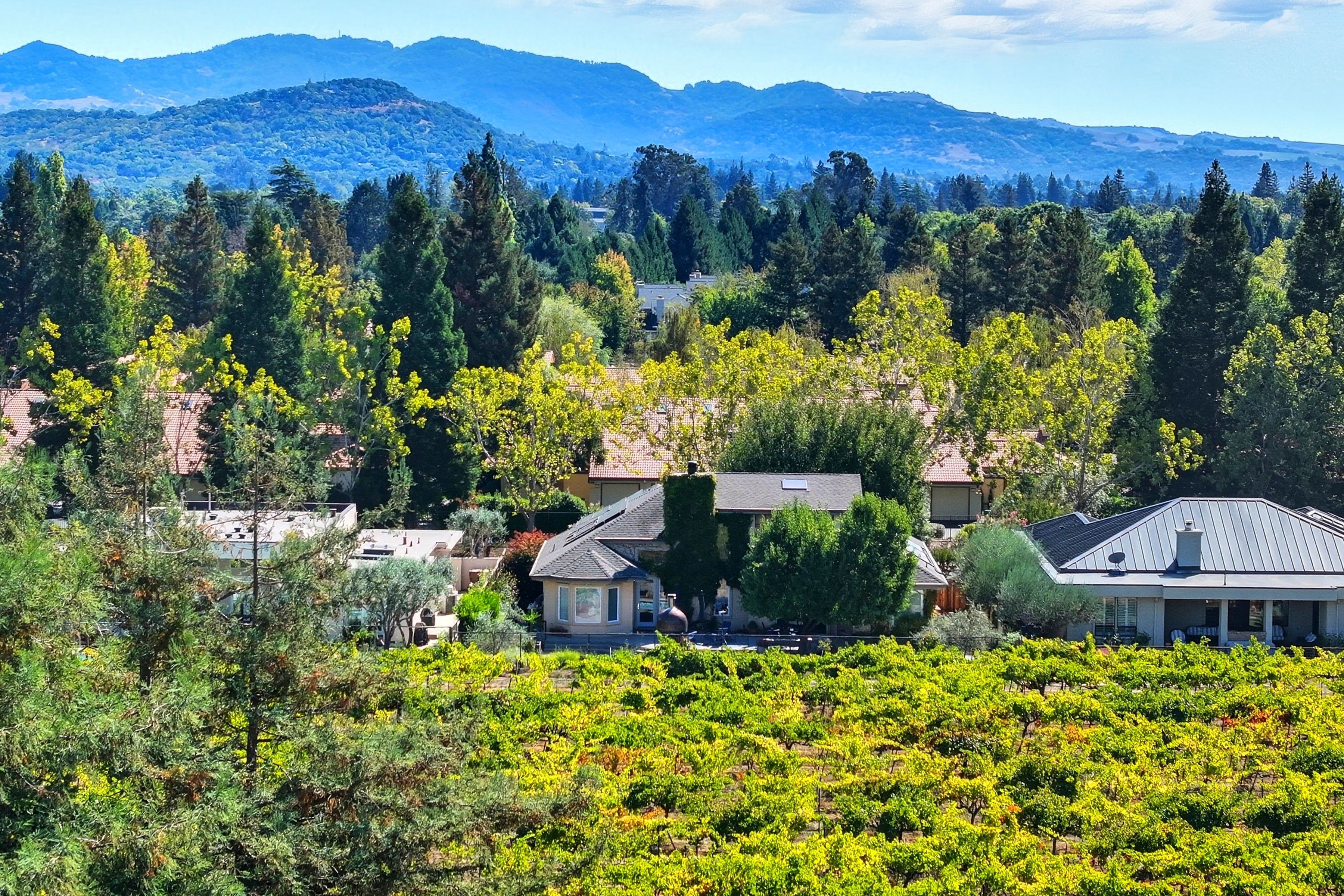  1418 Rosewood Avenue - 物件實景