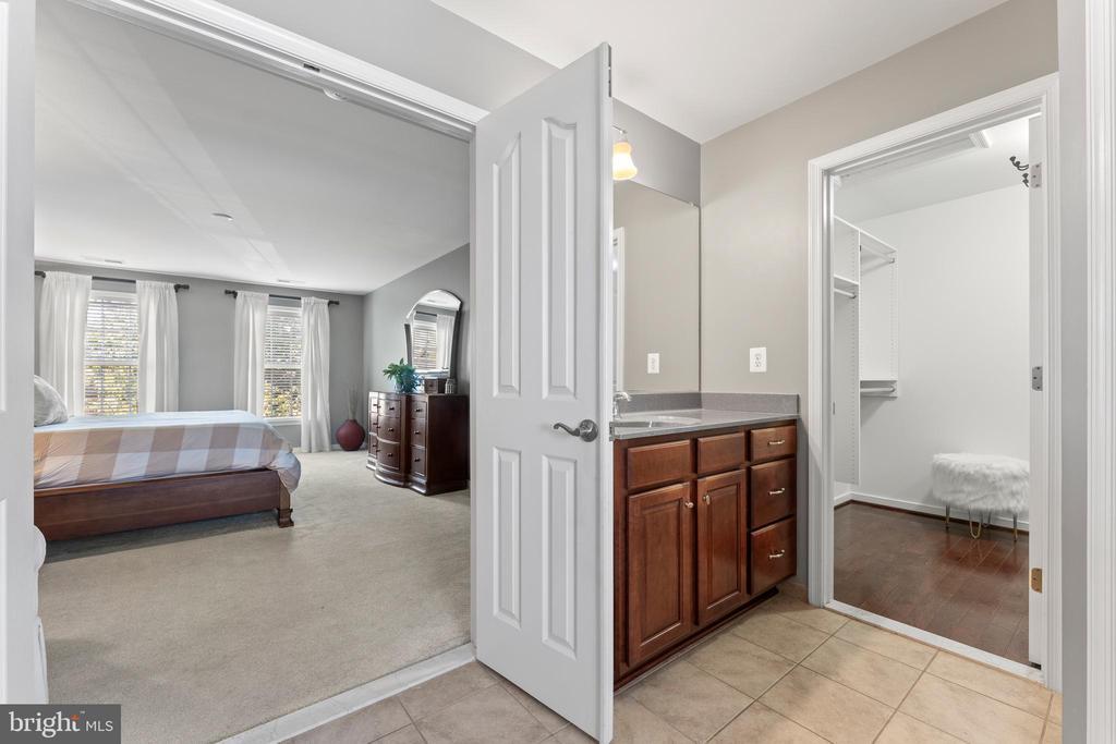 Stafford, Virginia, 22554, United States, 5 Bedrooms Bedrooms, ,4 BathroomsBathrooms,Residential,For Sale,1934341