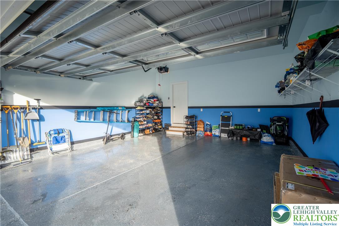 North Catasauqua Bor, Pennsylvania, 18032, United States, 4 Bedrooms Bedrooms, ,4 BathroomsBathrooms,Residential,For Sale,2001673