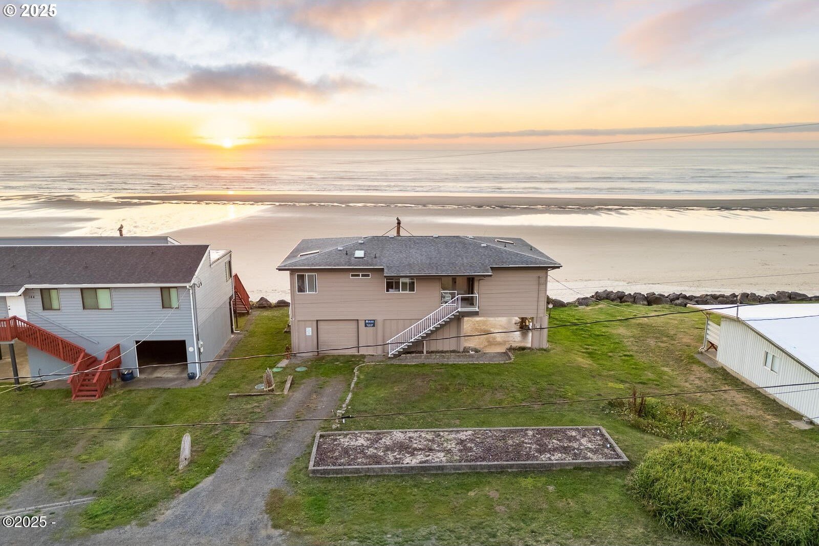 Spencer St, Yachats, OR 97498