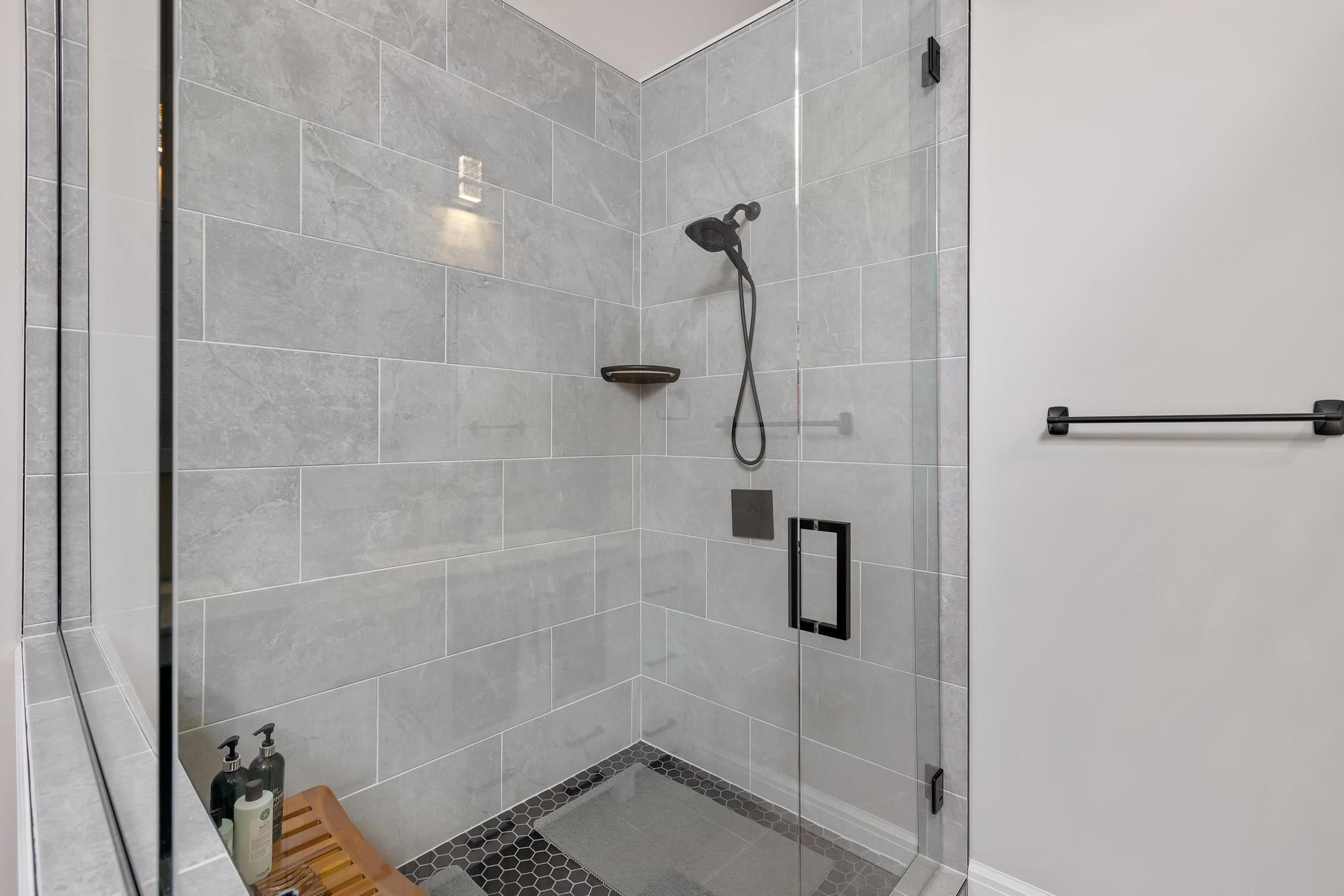 Harrison Twp, Michigan, 48045, United States, 2 Bedrooms Bedrooms, ,3 BathroomsBathrooms,Residential,For Sale,1979598