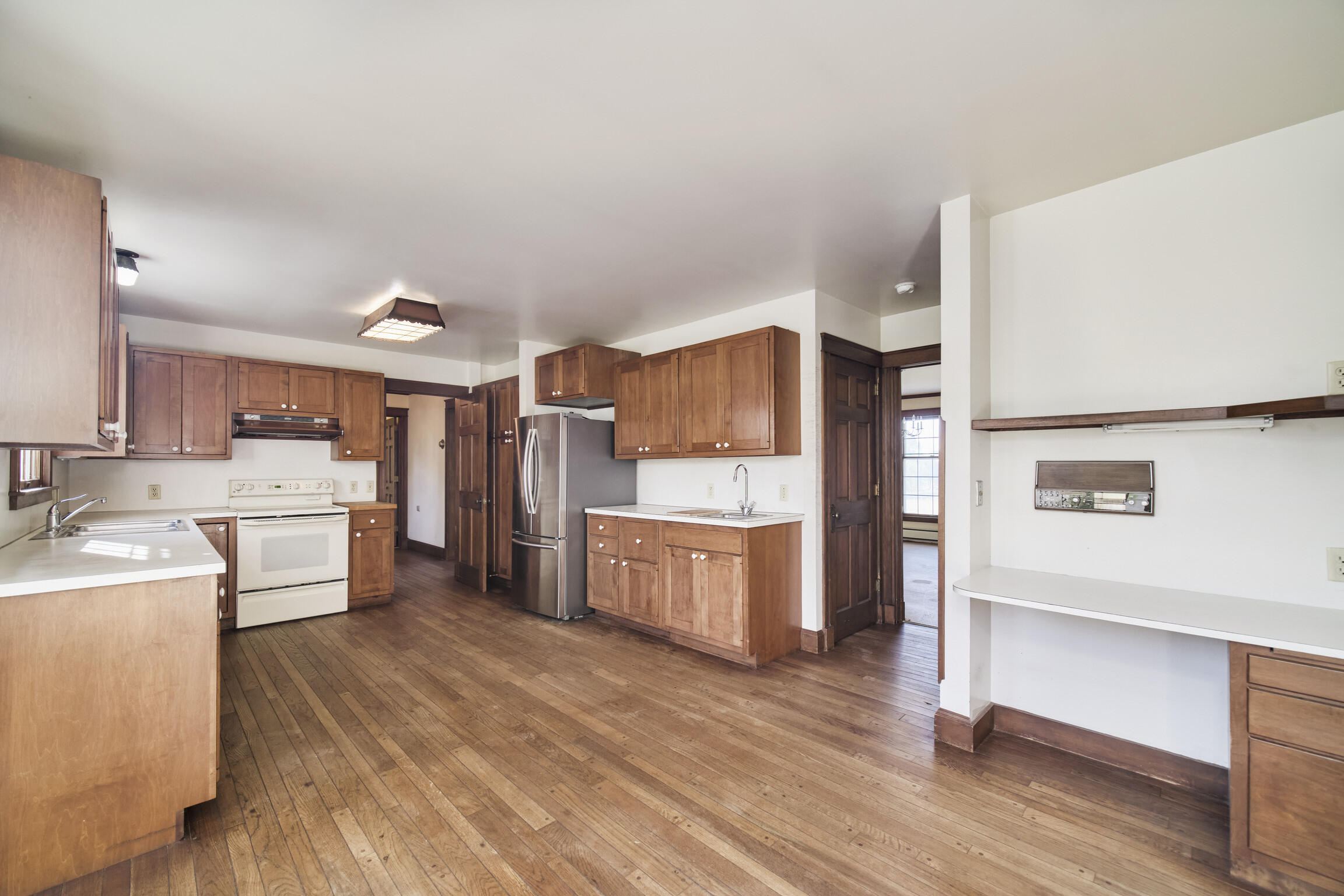 Manistee, Michigan, 49660, United States, 4 Bedrooms Bedrooms, ,3 BathroomsBathrooms,Residential,For Sale,1975705