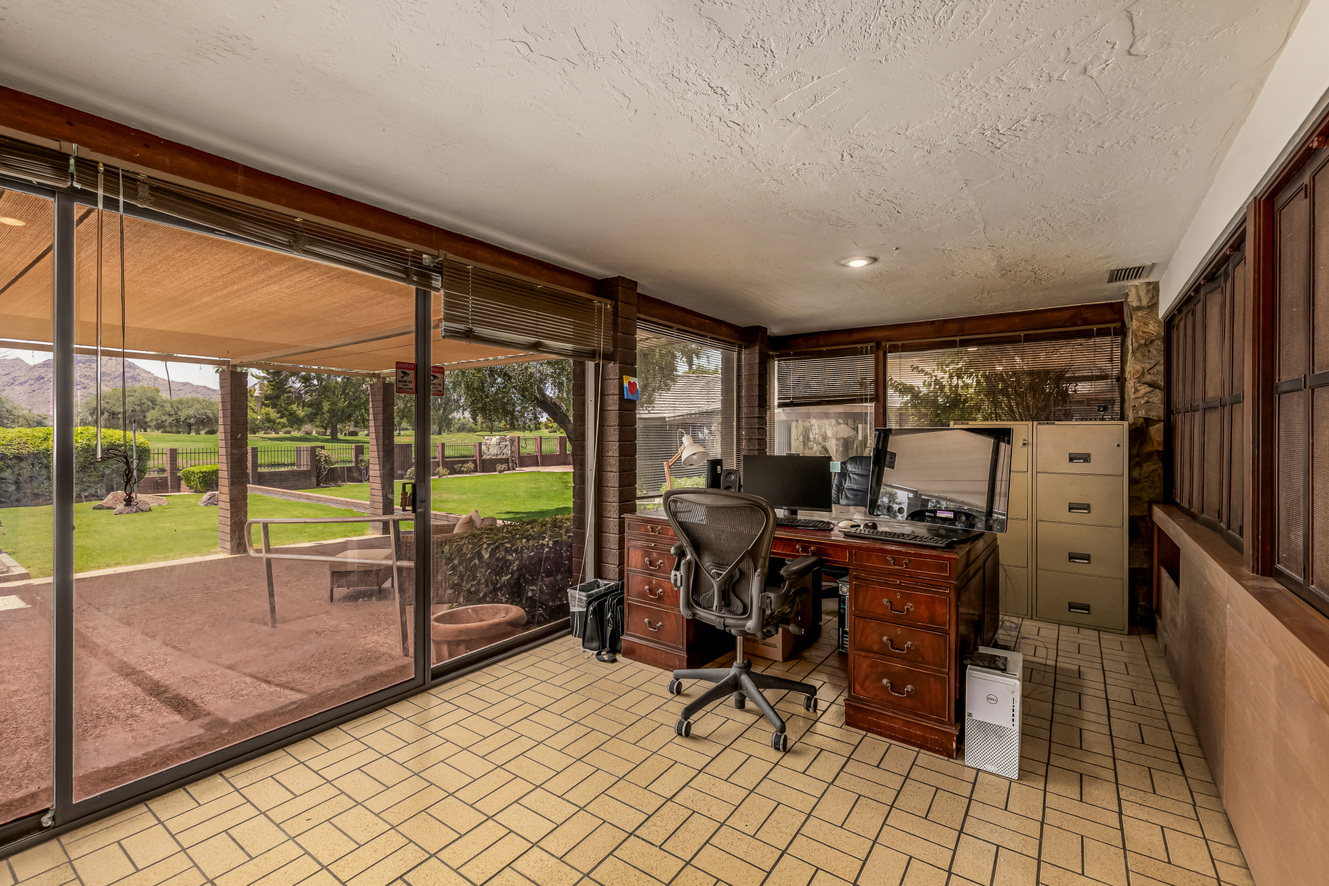 Paradise Valley, Arizona, 85253, United States, 4 Bedrooms Bedrooms, ,8 BathroomsBathrooms,Residential,For Sale,1914345