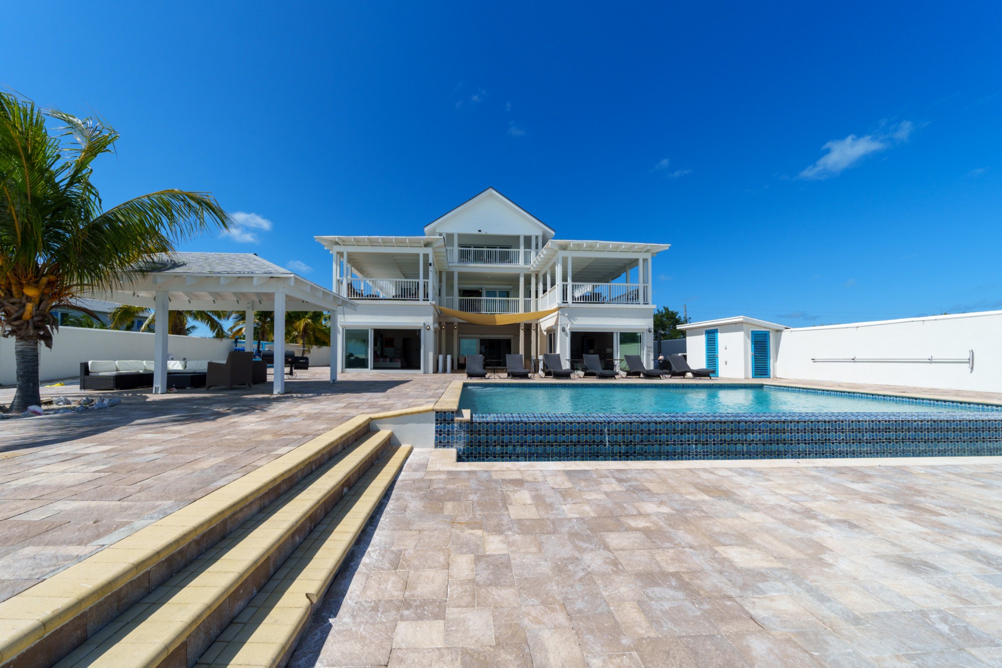  Oceanfront Luxury Redefined - 物件實景