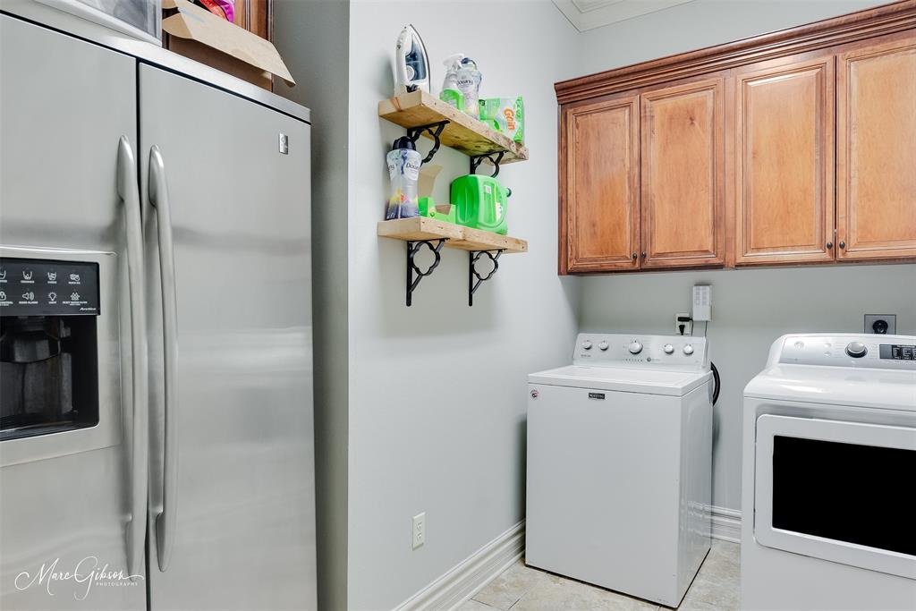 Shreveport, Louisiana, 71106, United States, 4 Bedrooms Bedrooms, ,4 BathroomsBathrooms,Residential,For Sale,1846885