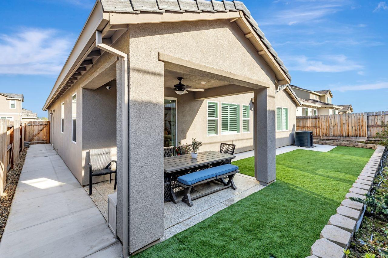 Sacramento, California, 95829, United States, 3 Bedrooms Bedrooms, ,2 BathroomsBathrooms,Residential,For Sale,1950991