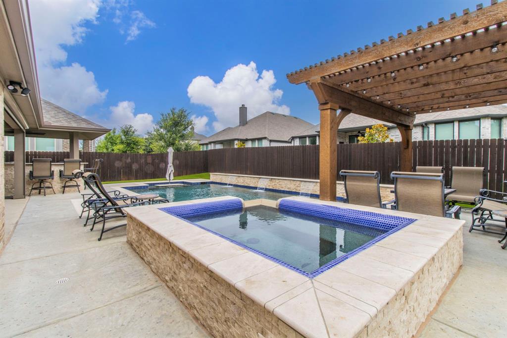 Waxahachie, Texas, 75165, United States, 4 Bedrooms Bedrooms, ,3 BathroomsBathrooms,Residential,For Sale,1920733
