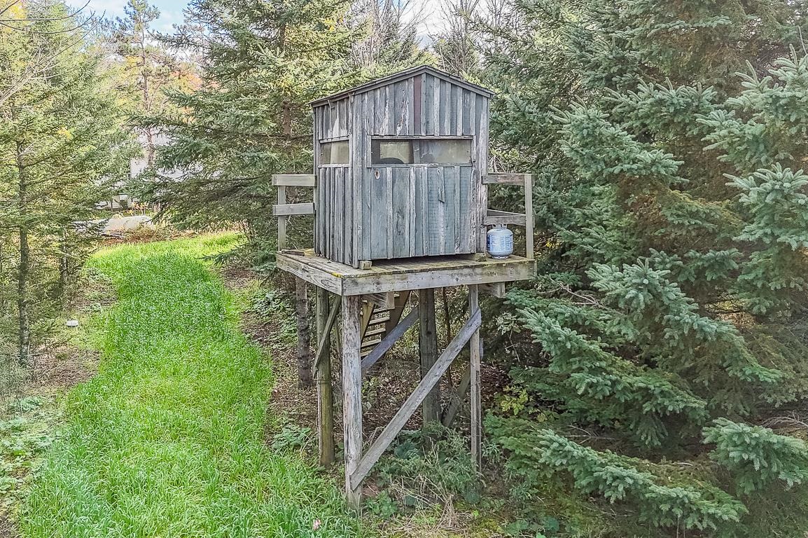 New London, Wisconsin, 54961-8021, United States, 4 Bedrooms Bedrooms, ,2 BathroomsBathrooms,Residential,For Sale,1984435