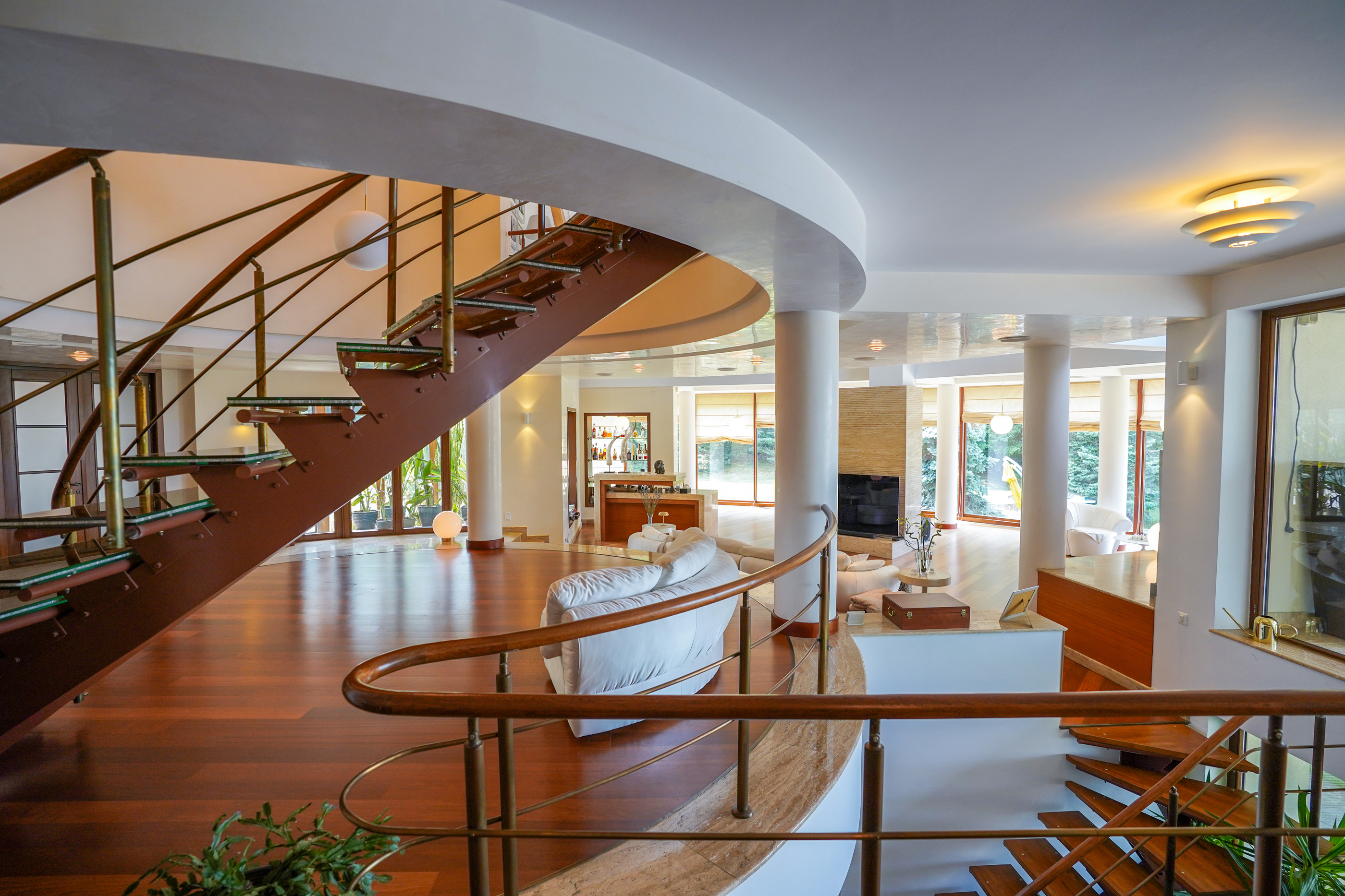  Villa with Private Peninsula and Panoramic Lake Views, Corbeanca - 物件實景