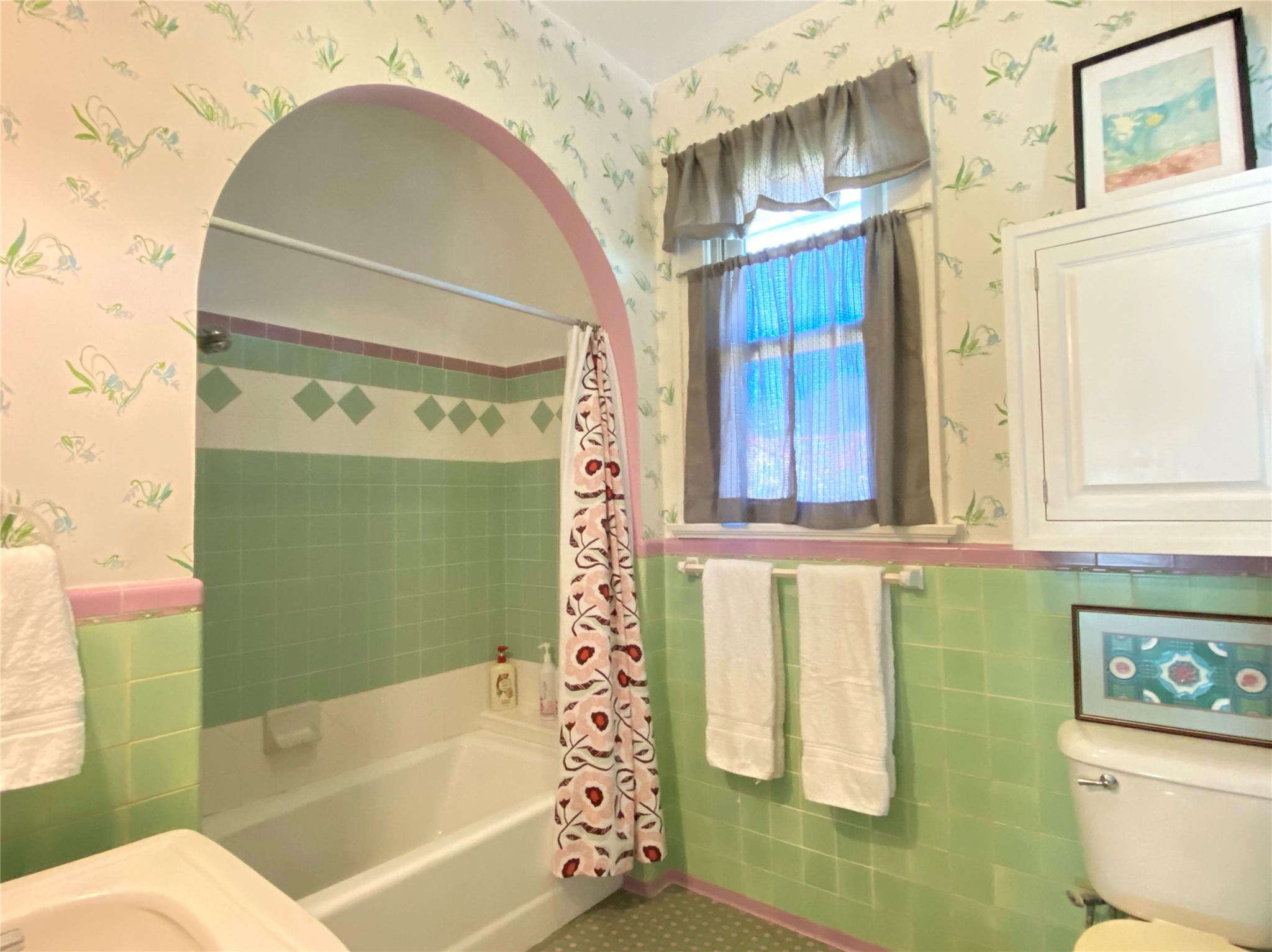 Galveston, Texas, 77551, United States, 3 Bedrooms Bedrooms, ,3 BathroomsBathrooms,Residential,For Sale,1805547
