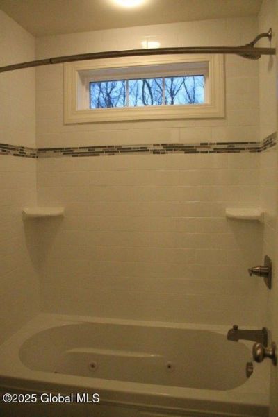 Castleton, New York, 12033, United States, 4 Bedrooms Bedrooms, ,3 BathroomsBathrooms,Residential,For Sale,1989599