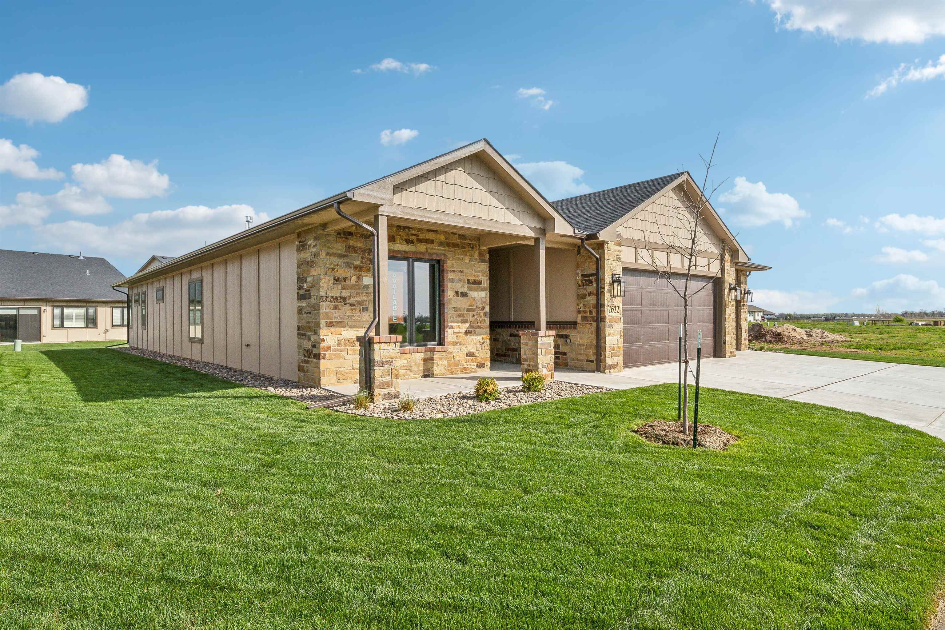 Goddard, Kansas, 67052, United States, 3 Bedrooms Bedrooms, ,3 BathroomsBathrooms,Residential,For Sale,1786497