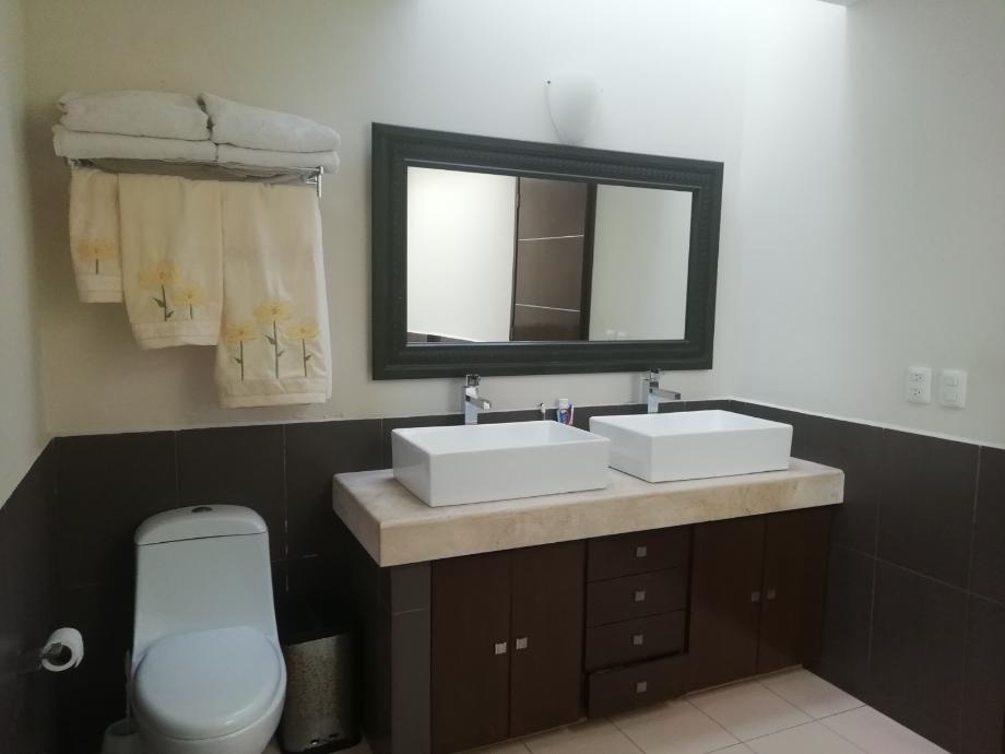 Sevilla, Atizapán de Zaragoza, Estado de méxico, 52930, Mexico, 3 Bedrooms Bedrooms, ,5 BathroomsBathrooms,Residential,For Sale,Sevilla,1672150