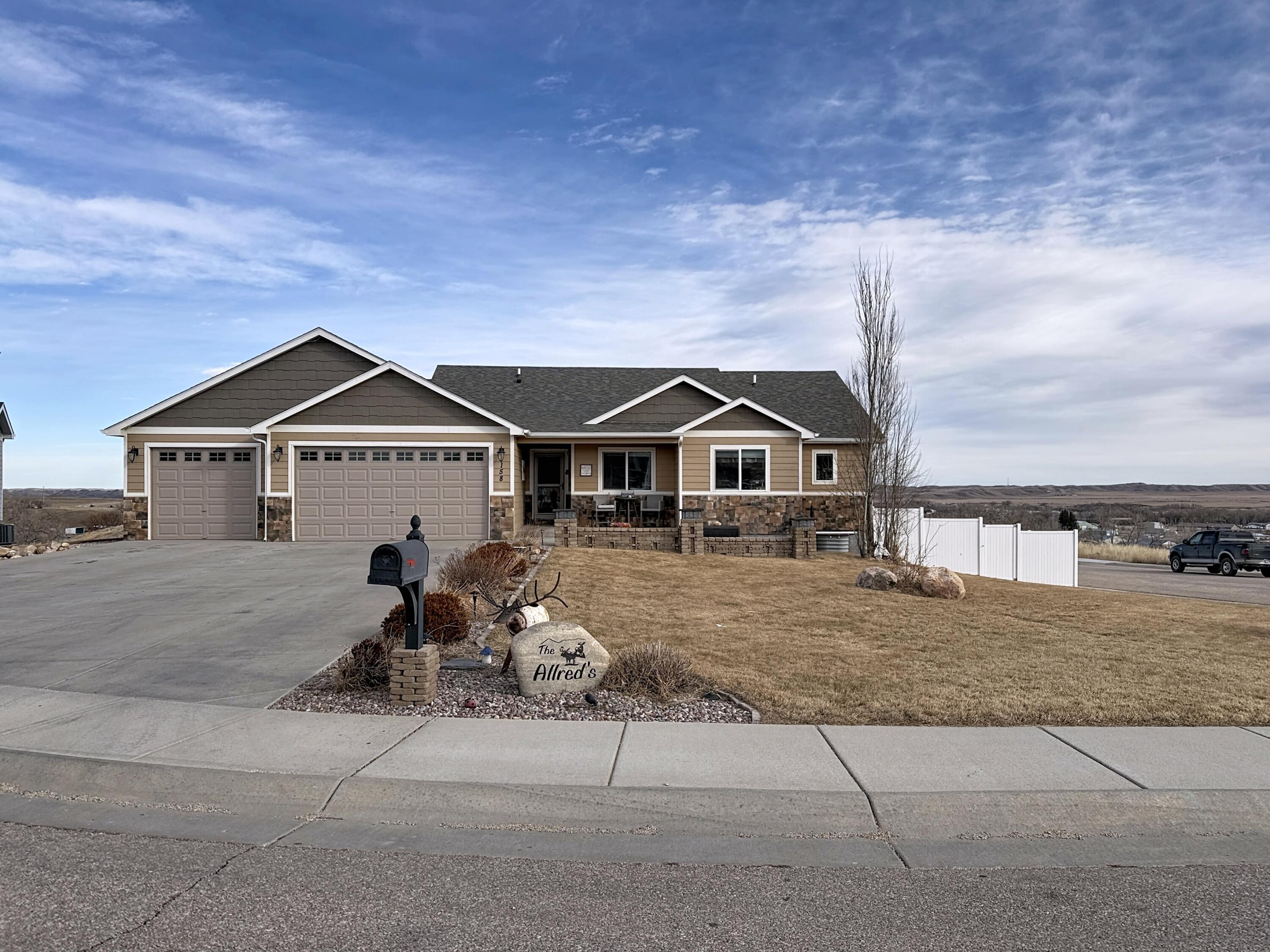 Buffalo, Wyoming, 82834, United States, 5 Bedrooms Bedrooms, ,3 BathroomsBathrooms,Residential,For Sale,2016327