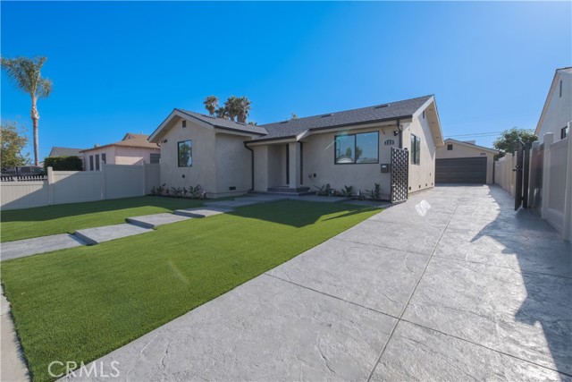 Compton, California, 90220, United States, 6 Bedrooms Bedrooms, ,5 BathroomsBathrooms,Residential,For Sale,2048011