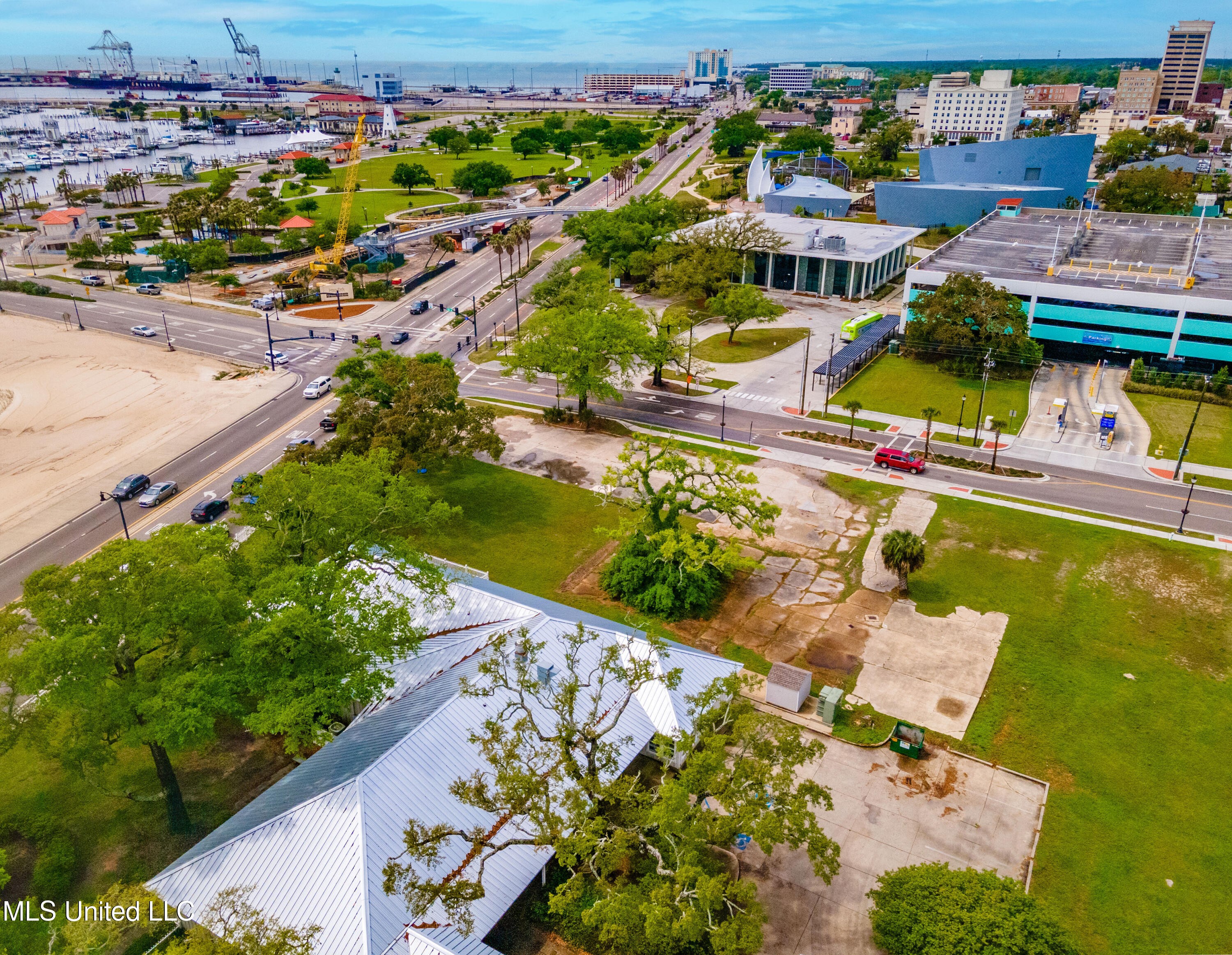 Gulfport, Mississippi, 39501, United States, ,Residential,For Sale,1930112