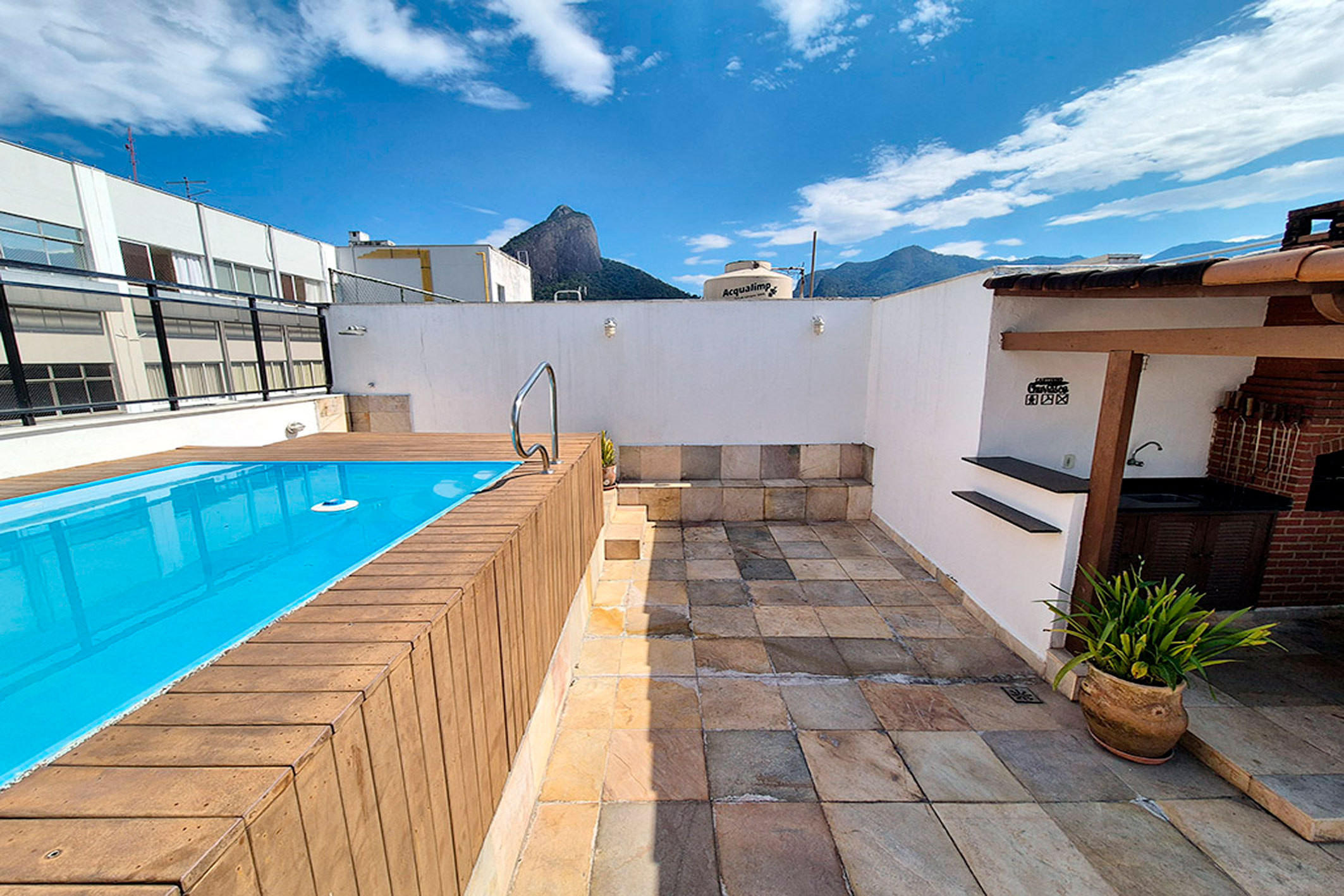  Duplex Penthouse with a Private Pool and Terrace - 物件實景