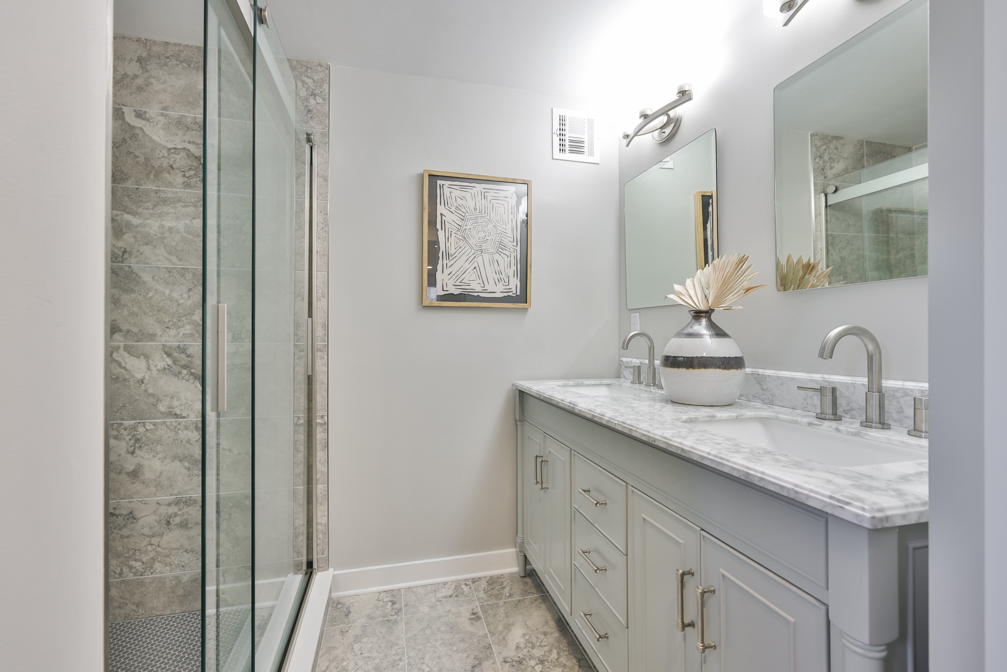 Tampa, Florida, 33616, United States, 3 Bedrooms Bedrooms, ,2 BathroomsBathrooms,Residential,For Sale,2009255