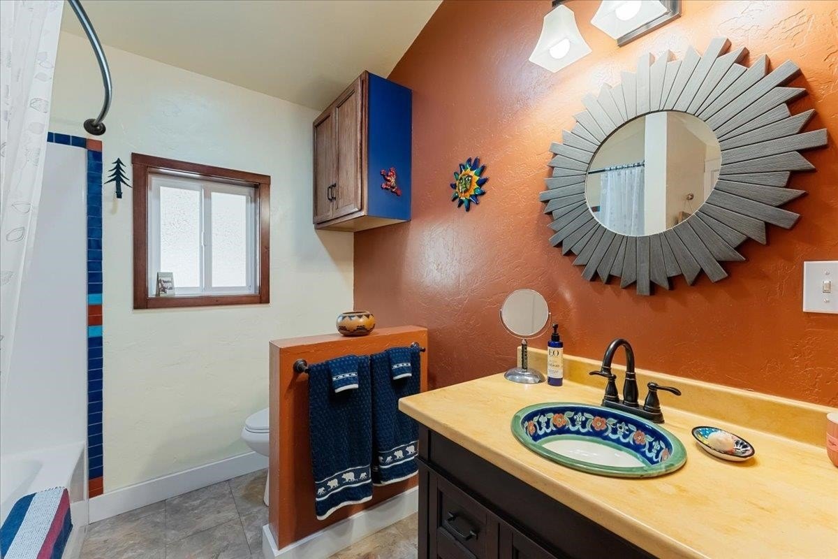 Weed, California, 96094, United States, 4 Bedrooms Bedrooms, ,3 BathroomsBathrooms,Residential,For Sale,2038321