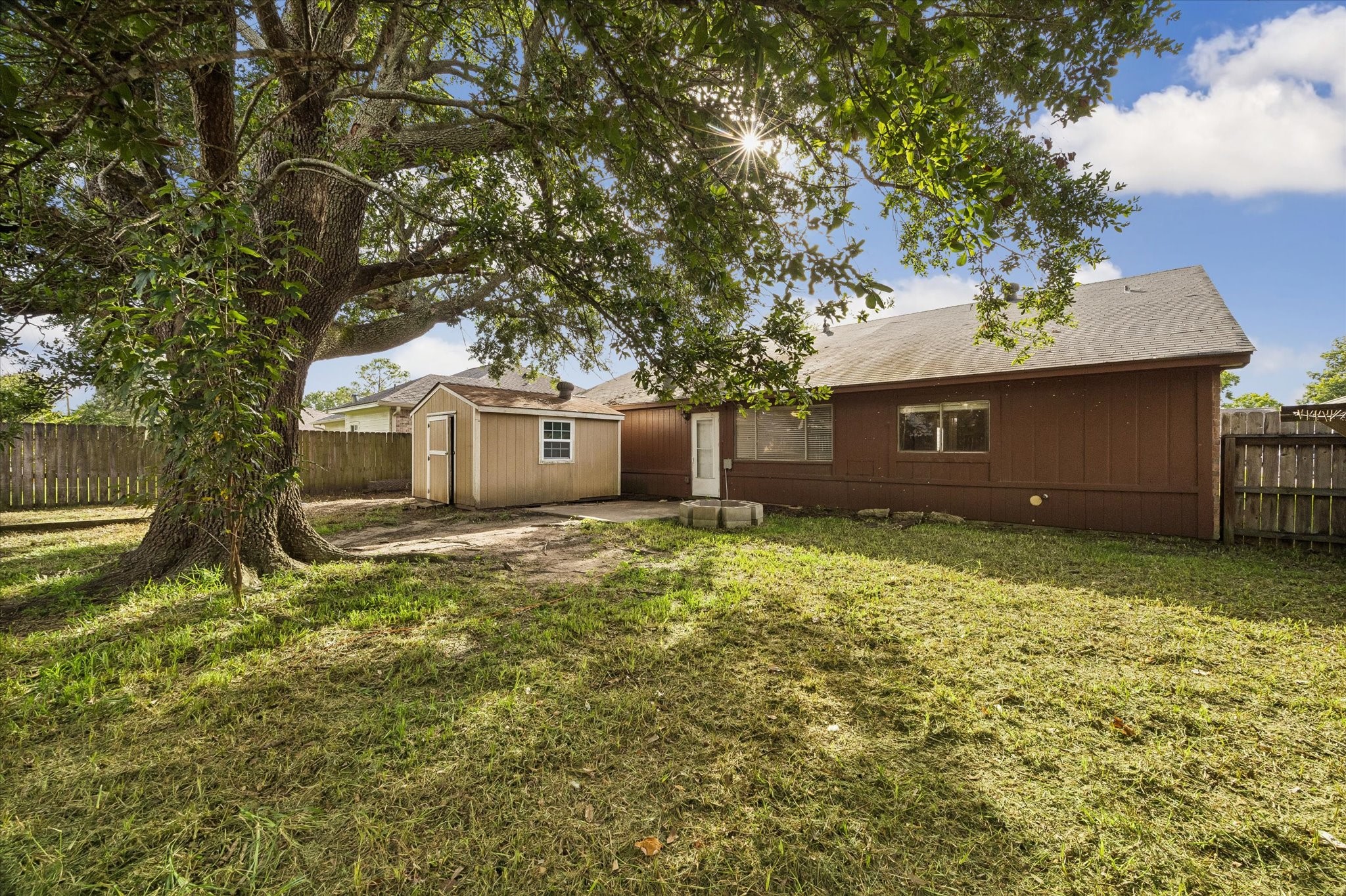  2311 Webster Ranch Road - 物件實景