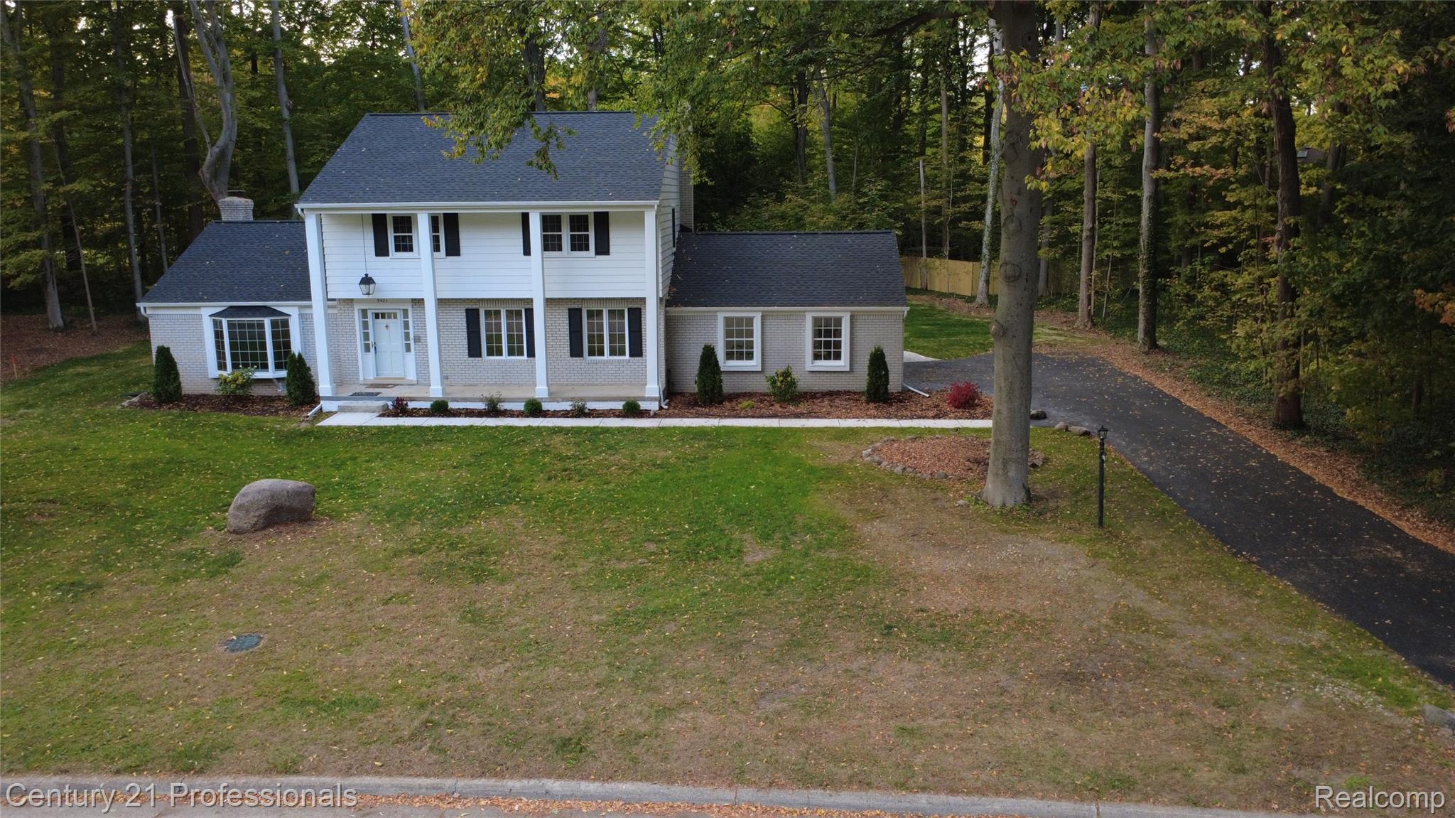 Plymouth, Michigan, 48170, United States, 5 Bedrooms Bedrooms, ,3 BathroomsBathrooms,Residential,For Sale,1982882